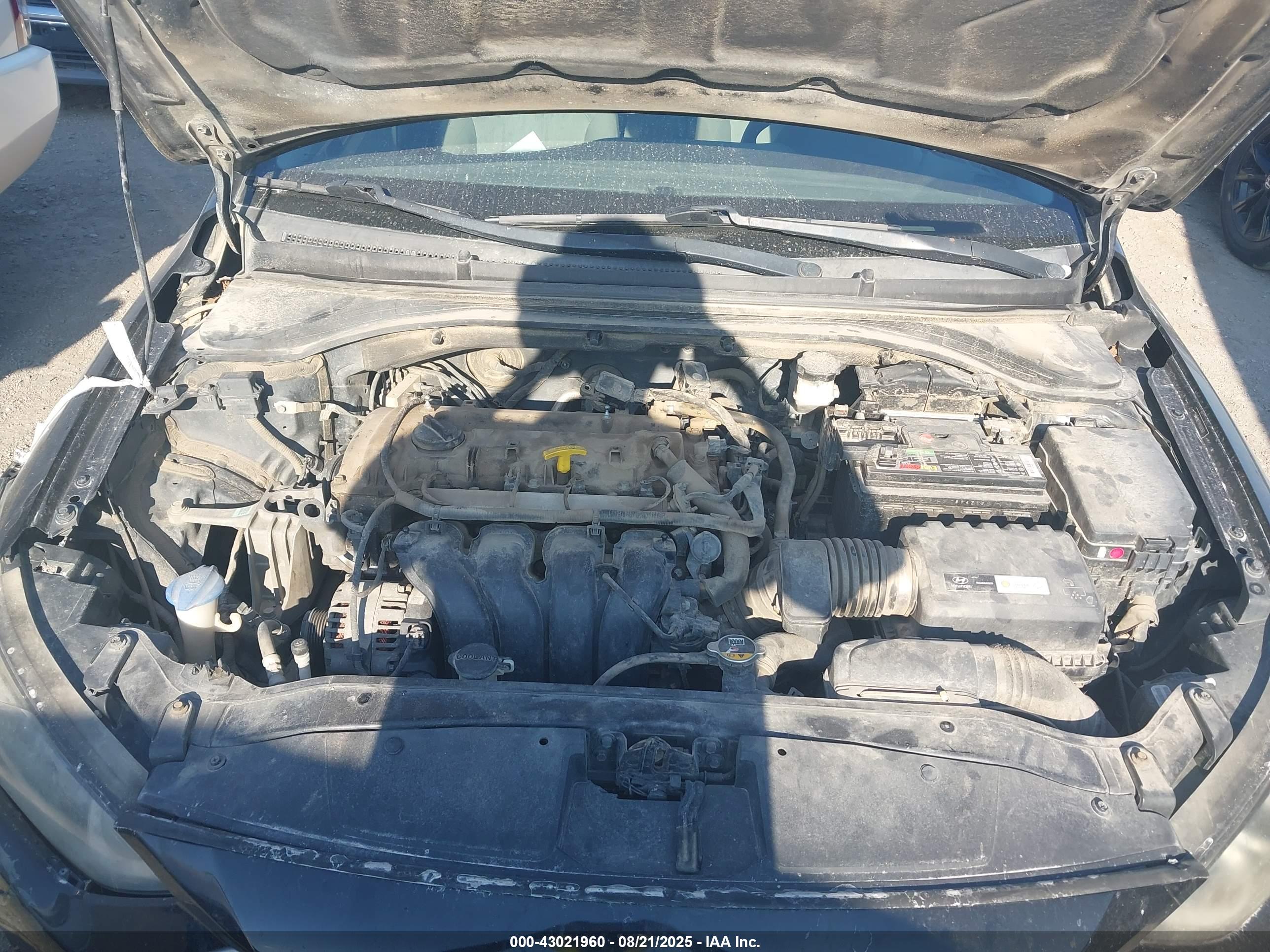 HYUNDAI ELANTRA image 10