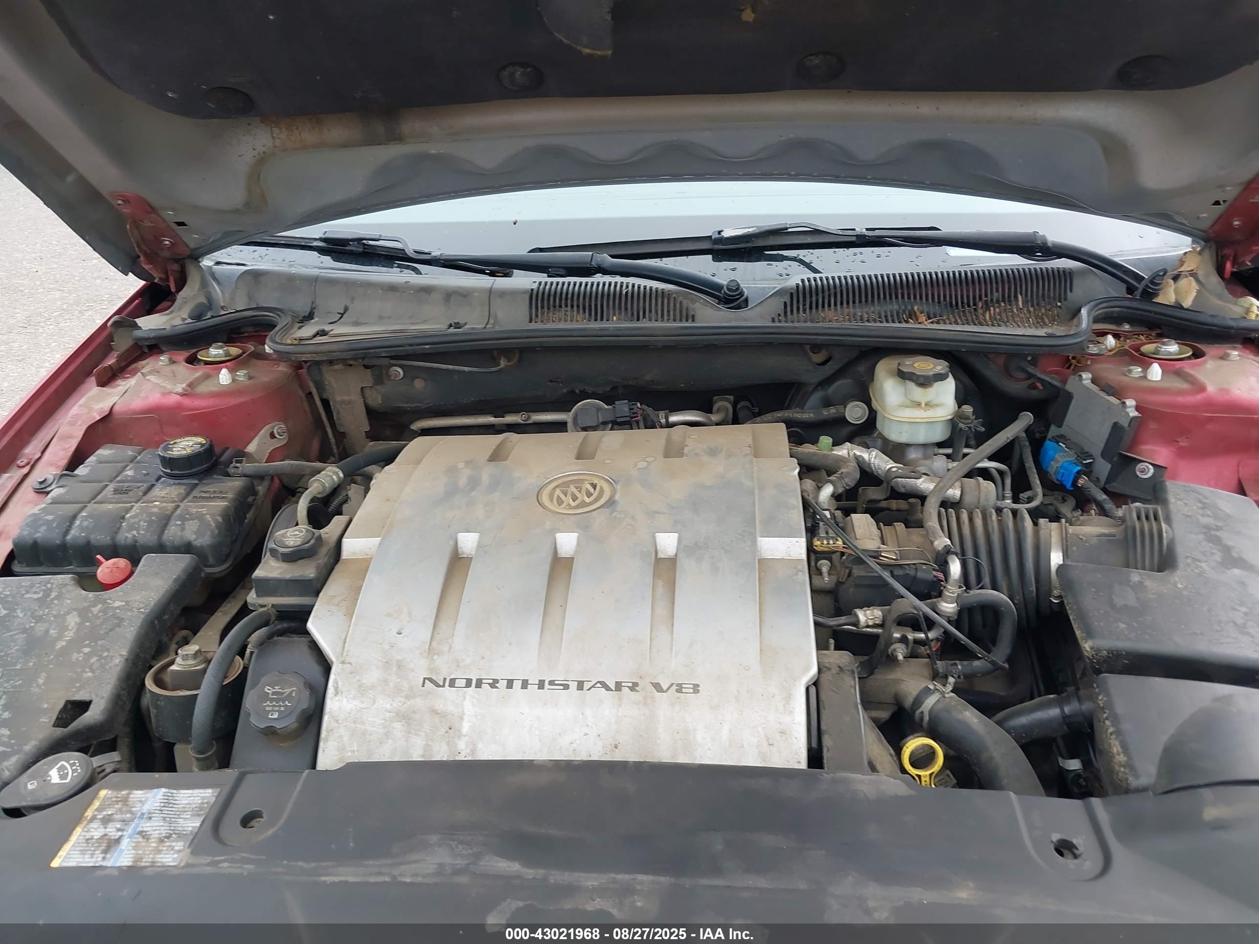 BUICK LUCERNE image 10