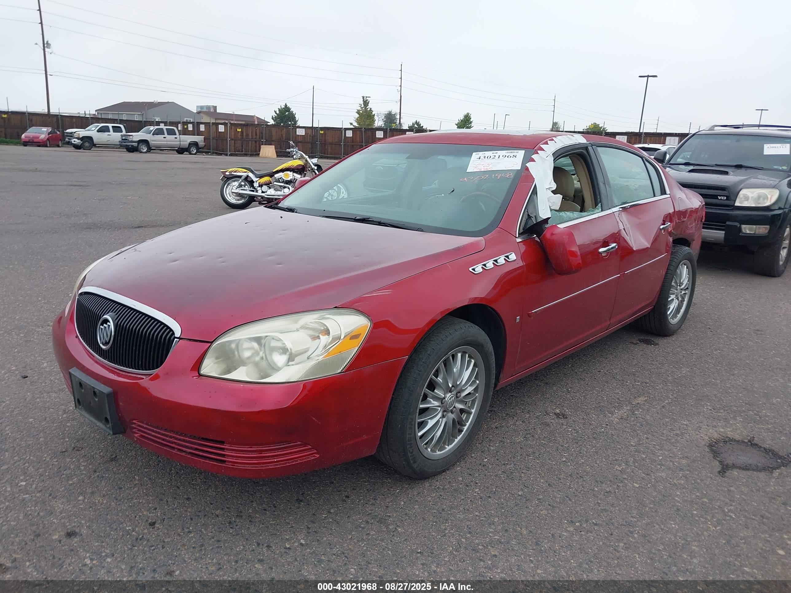 BUICK LUCERNE image 2