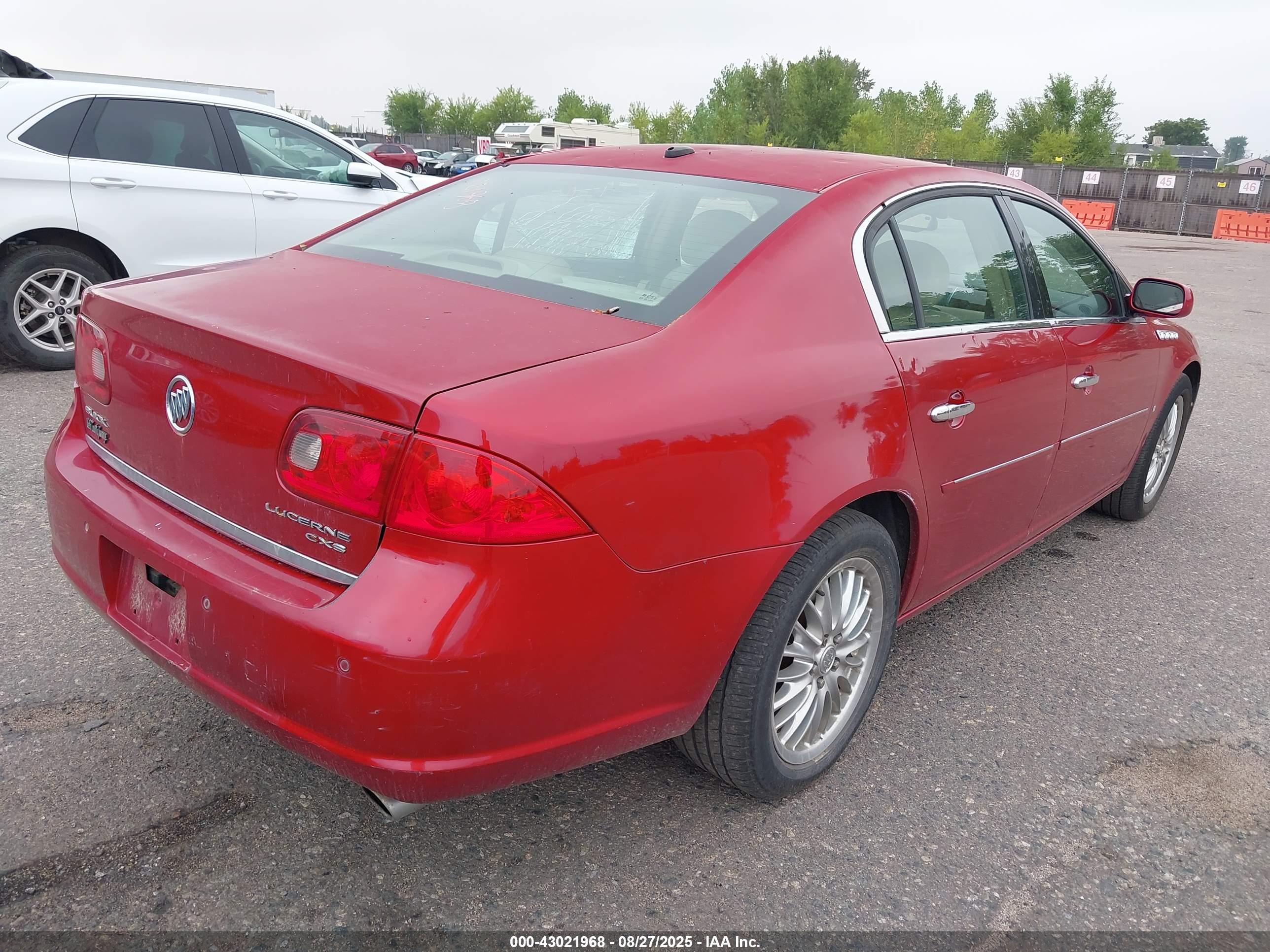 BUICK LUCERNE image 4