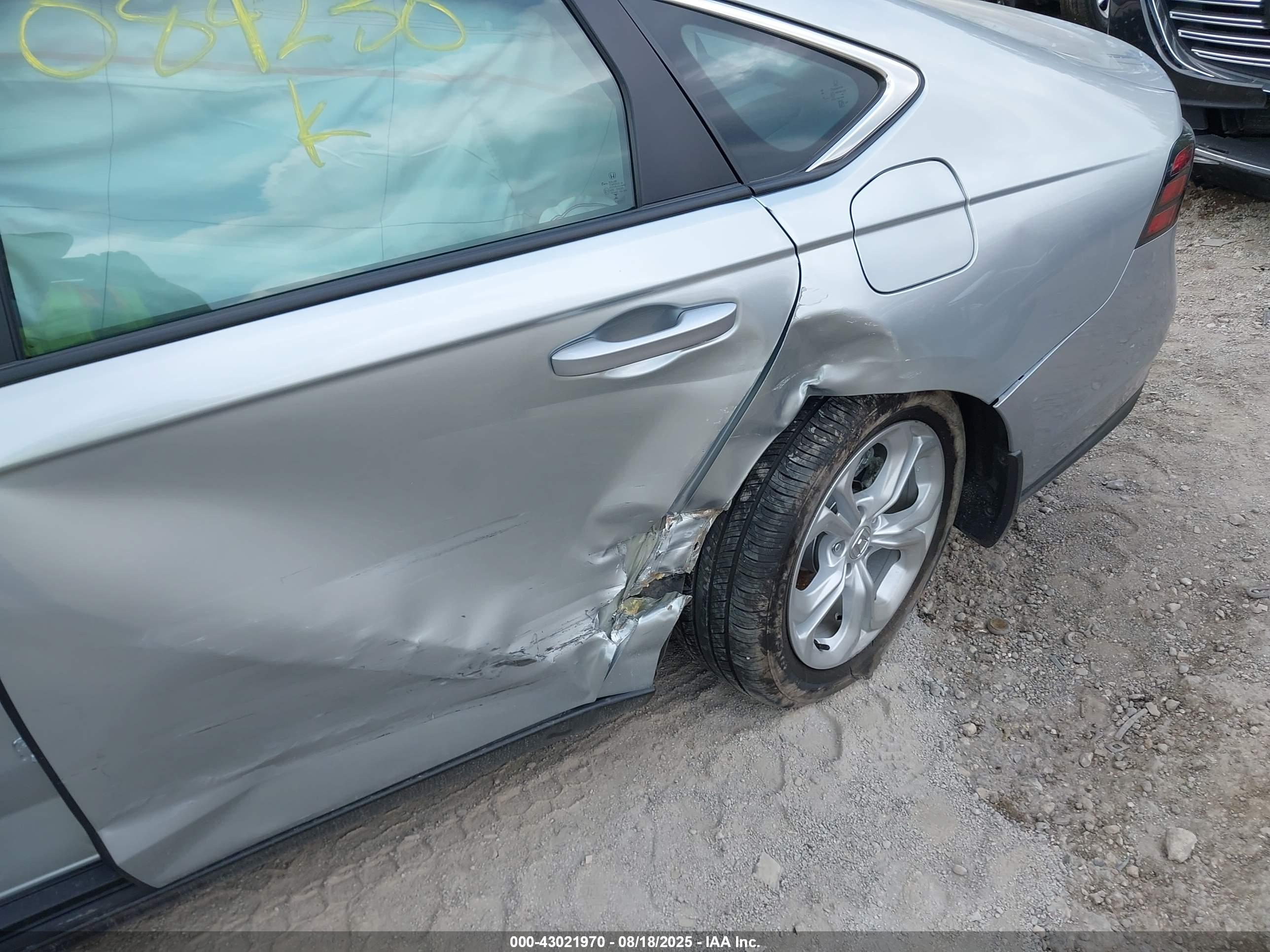 HONDA ACCORD image 6