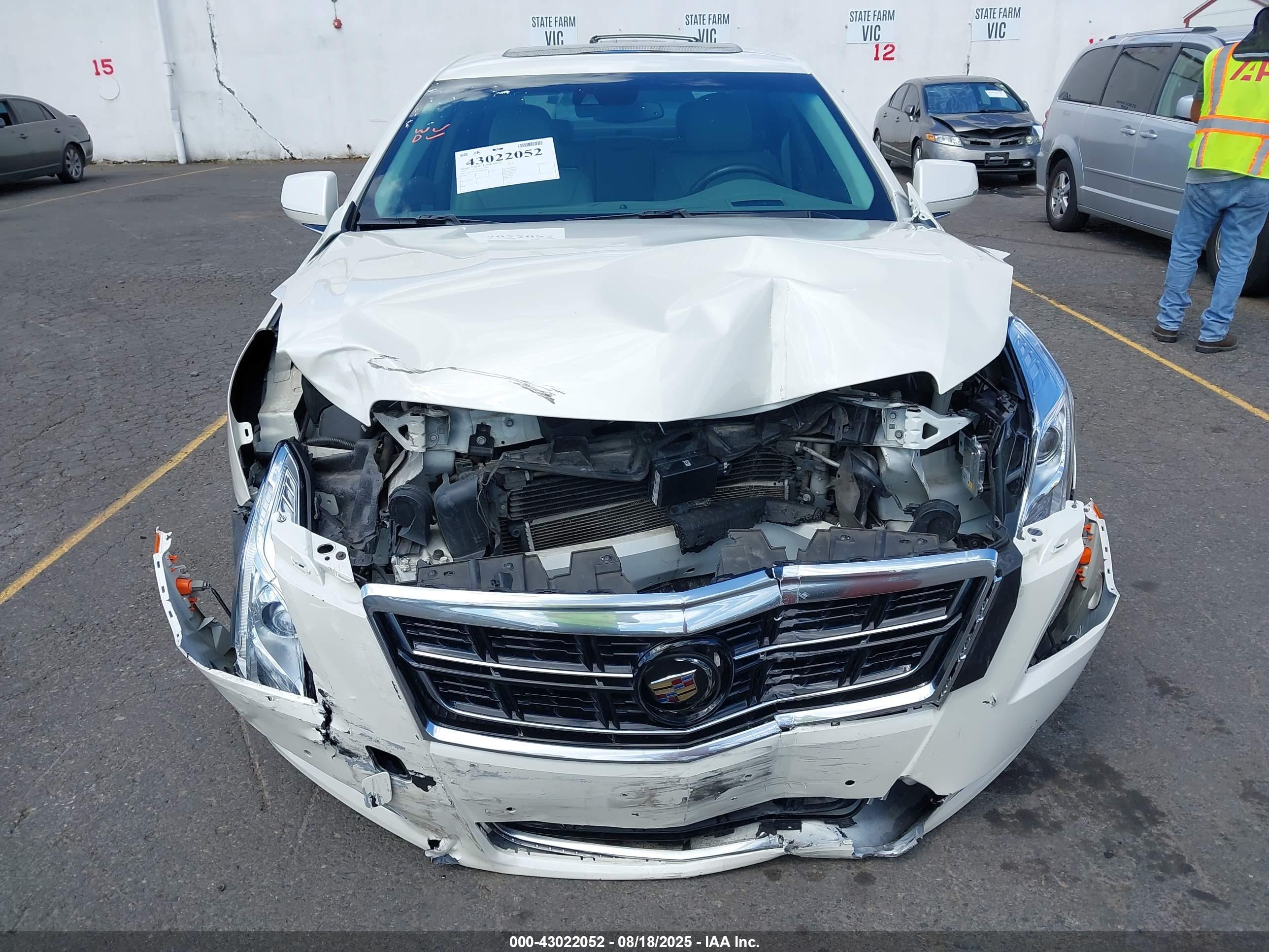 CADILLAC XTS image 6