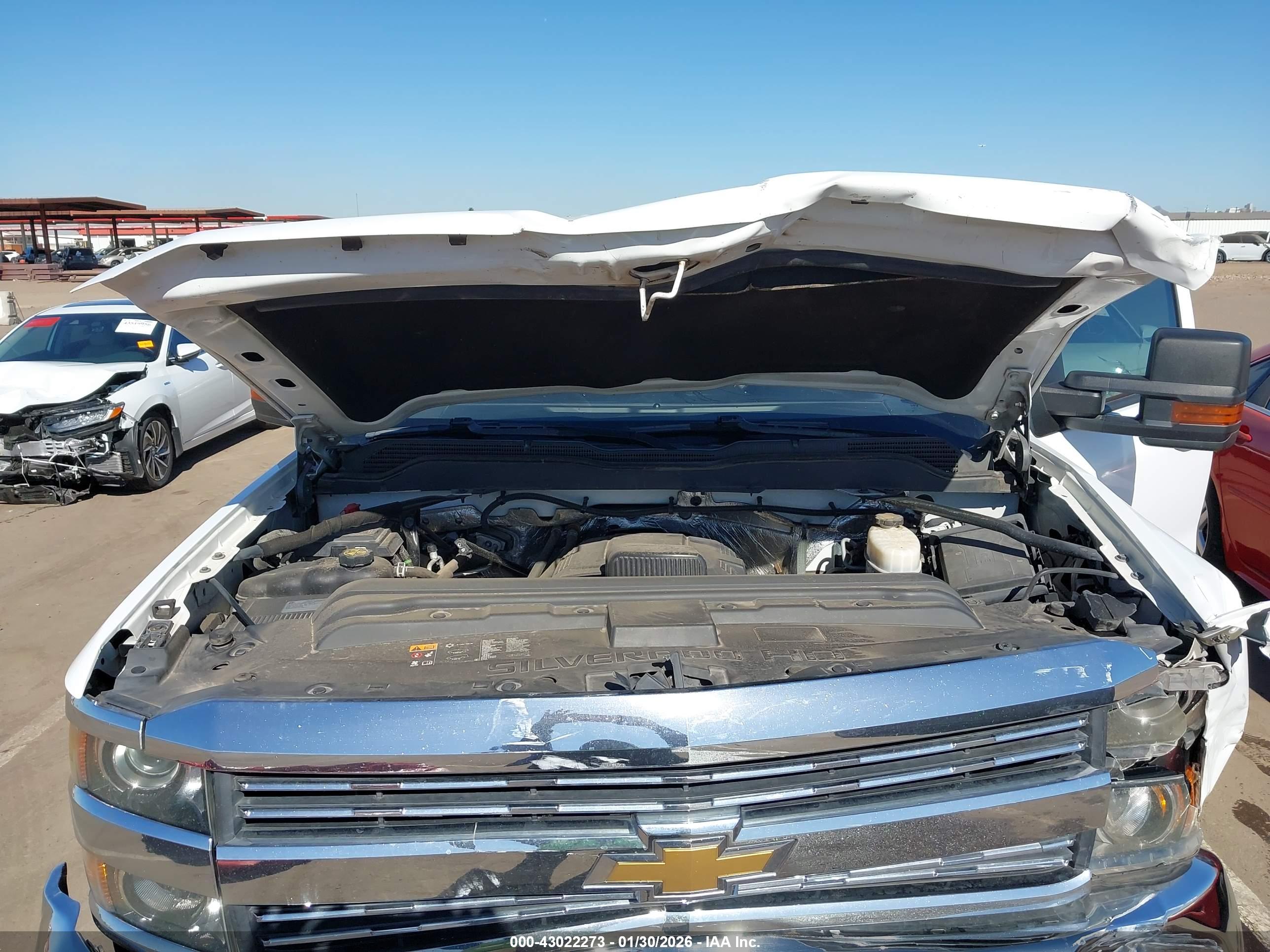 CHEVROLET SILVERADO image 10