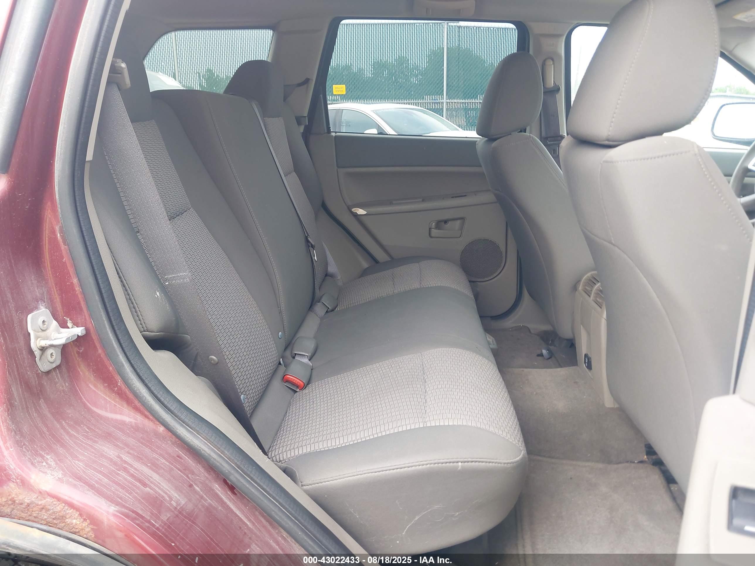 JEEP GRAND image 8