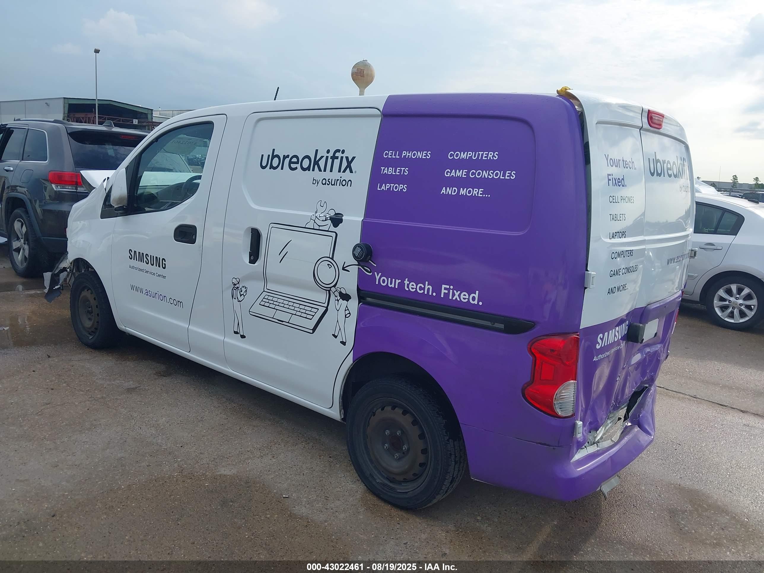 NISSAN NV200 image 3