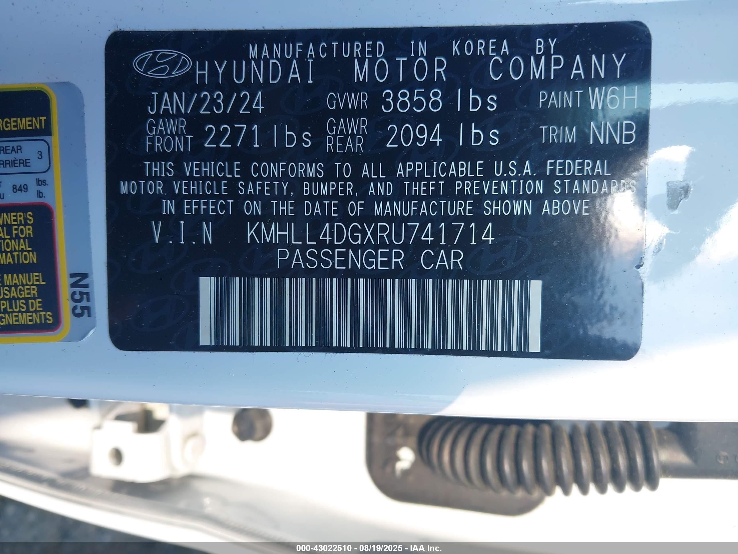 HYUNDAI ELANTRA image 9