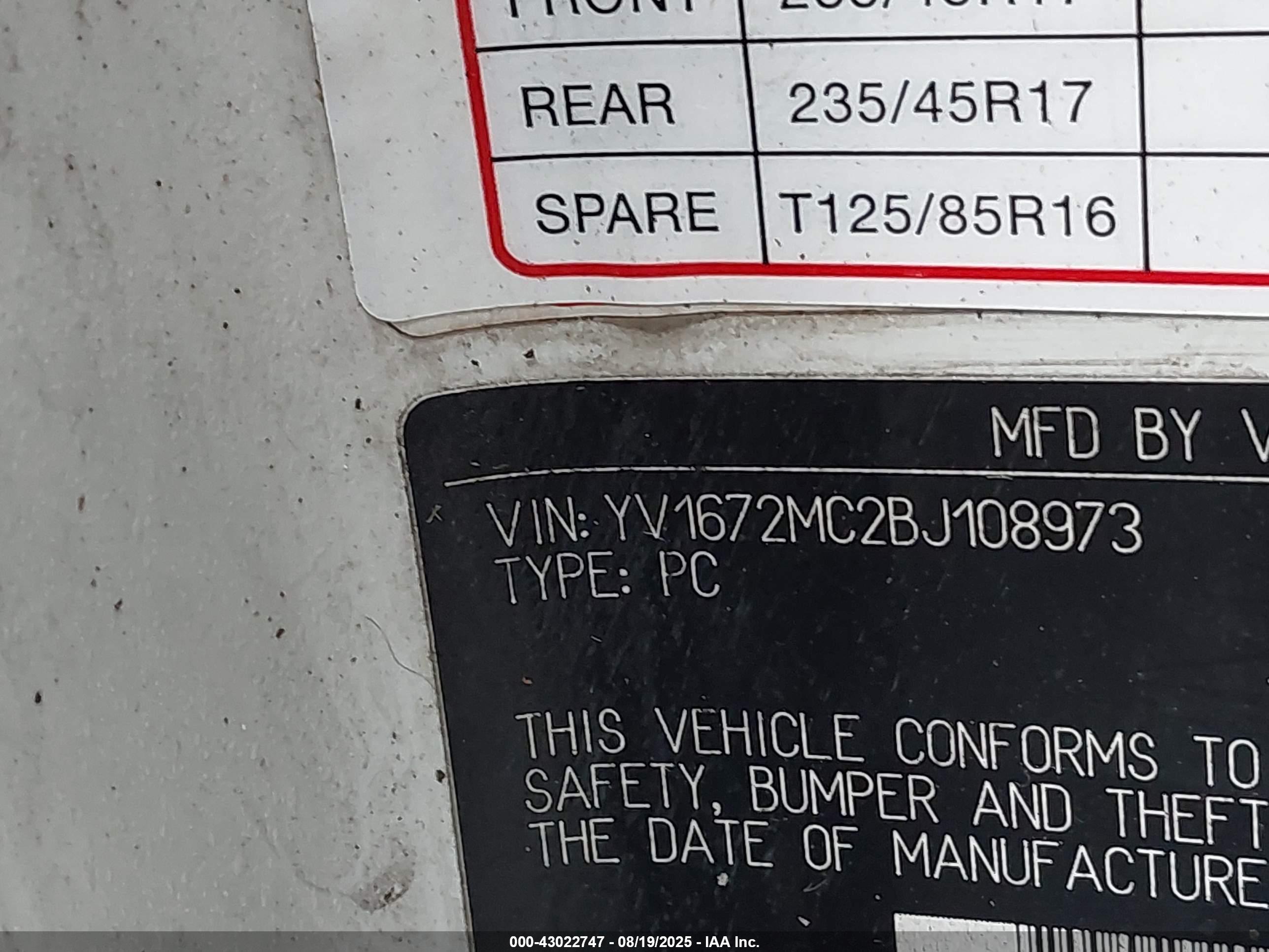 VOLVO C70 image 9