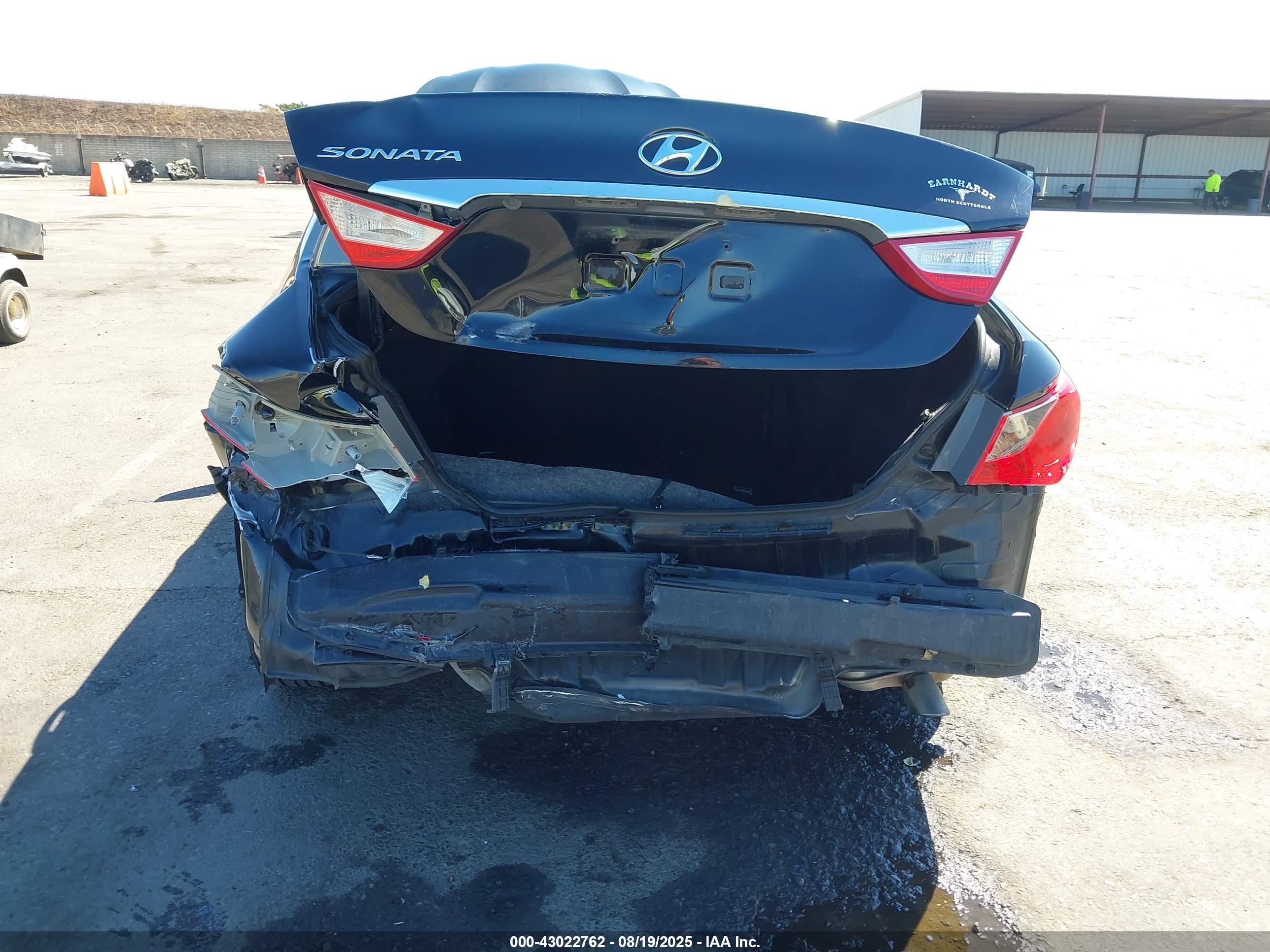 HYUNDAI SONATA image 6