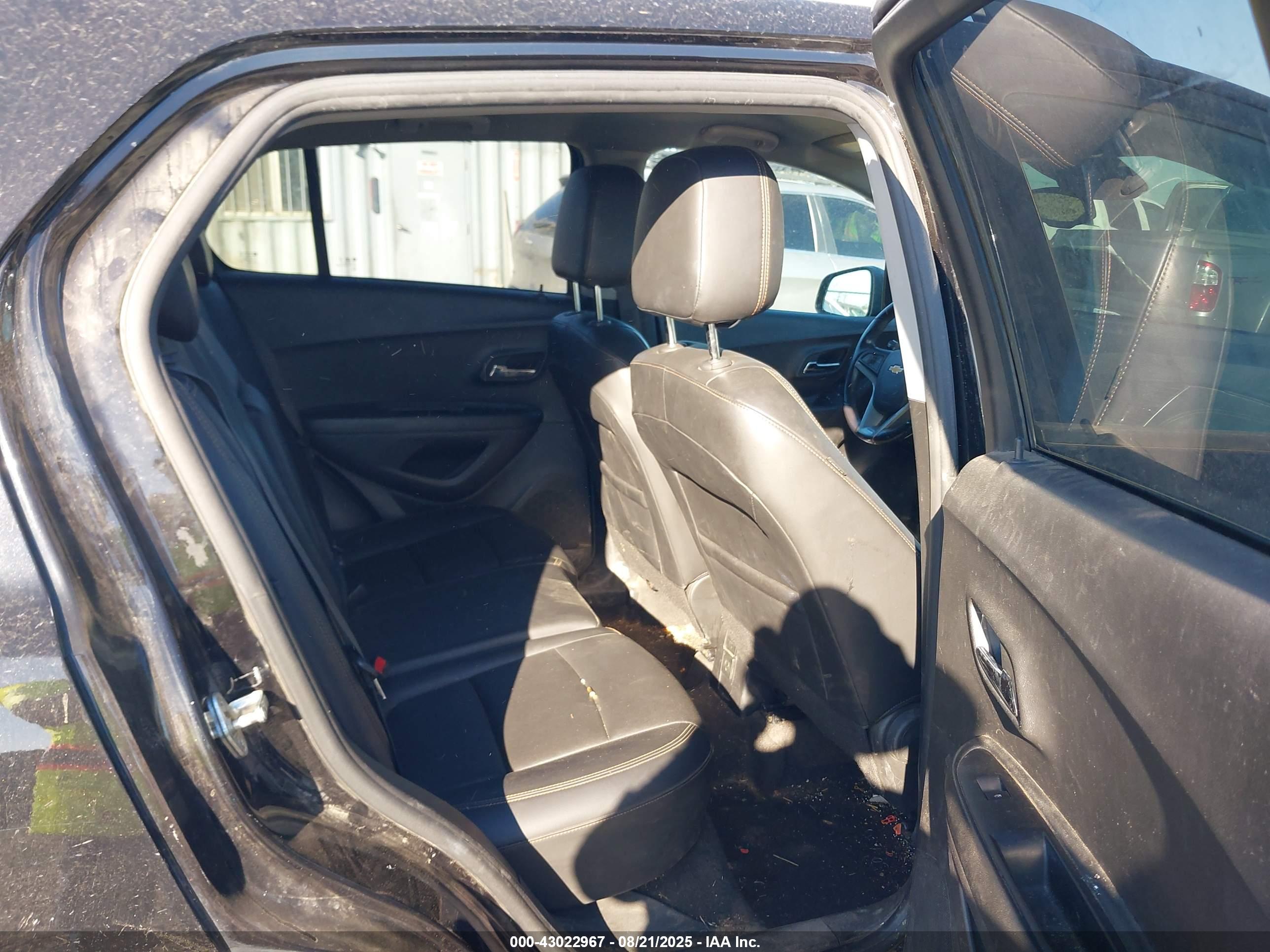 CHEVROLET TRAX image 8