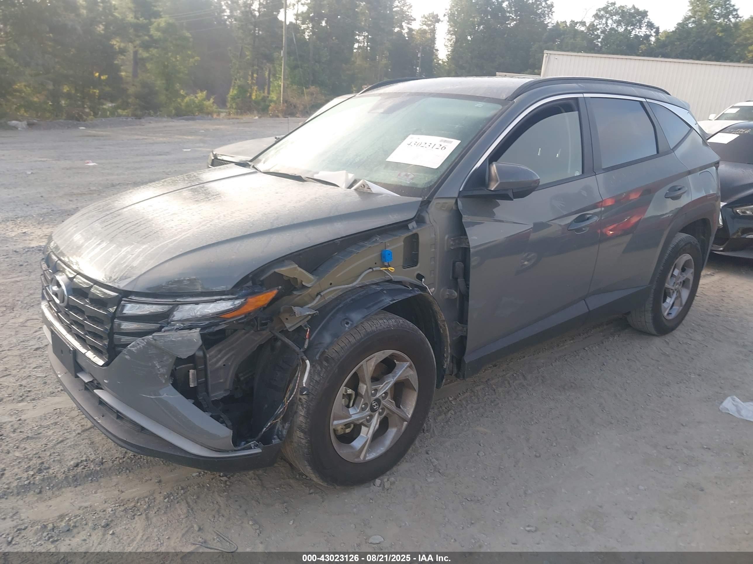 HYUNDAI TUCSON image 2