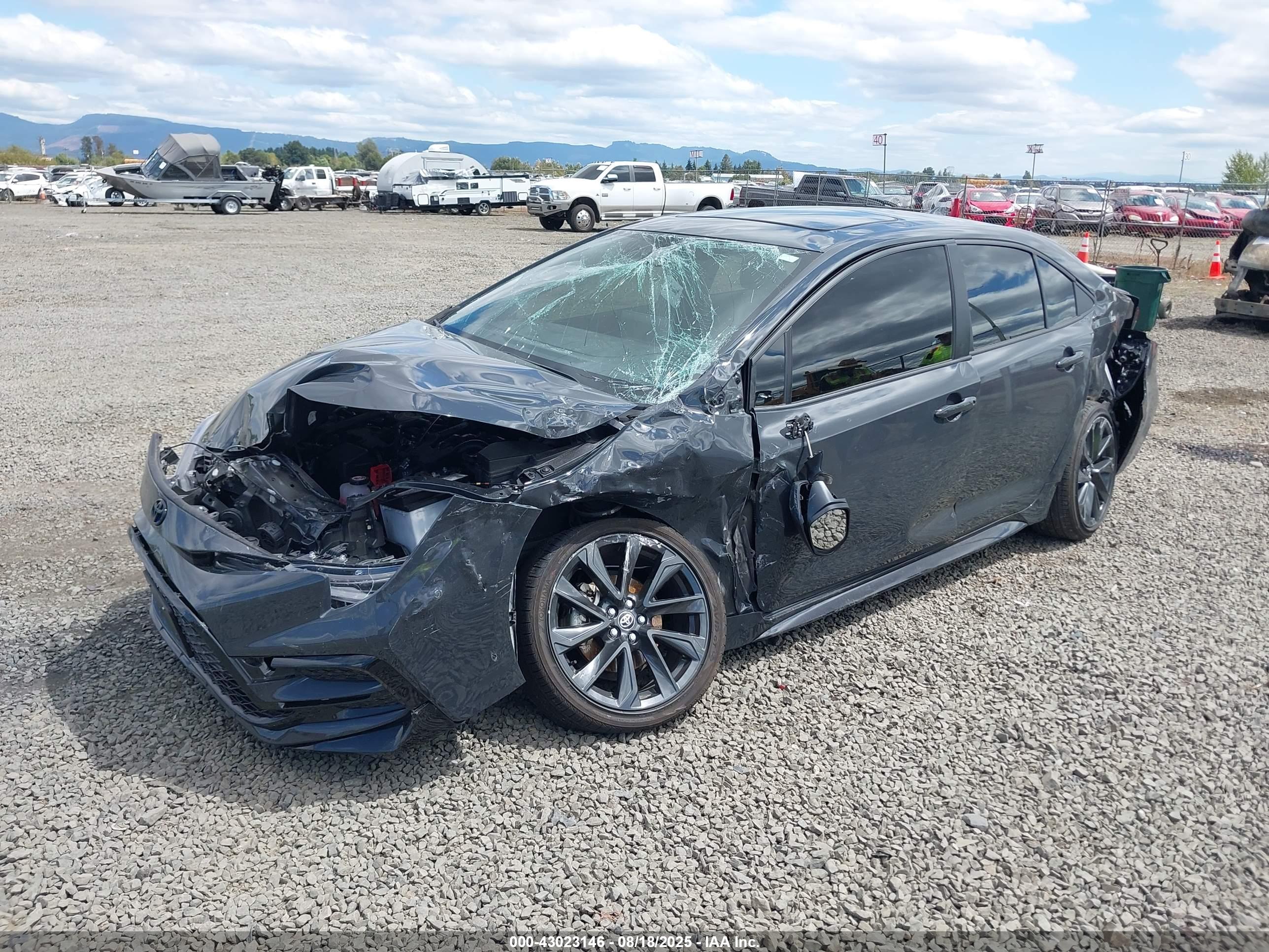 TOYOTA COROLLA image 2