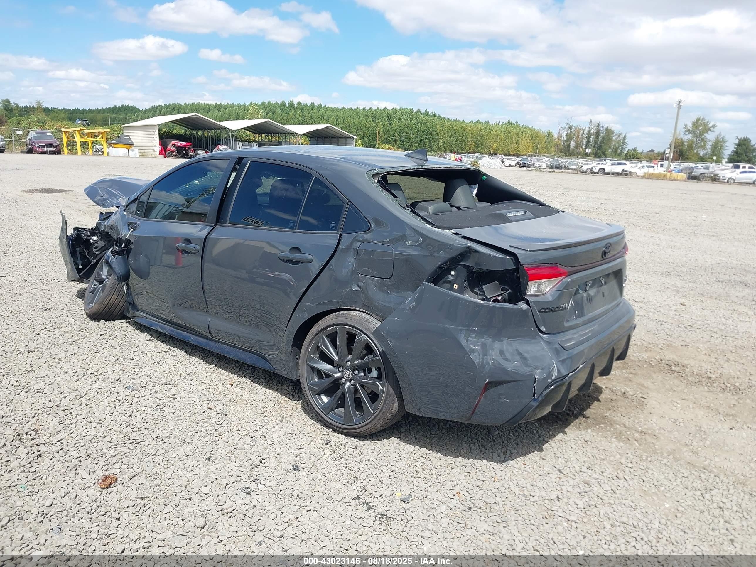 TOYOTA COROLLA image 3