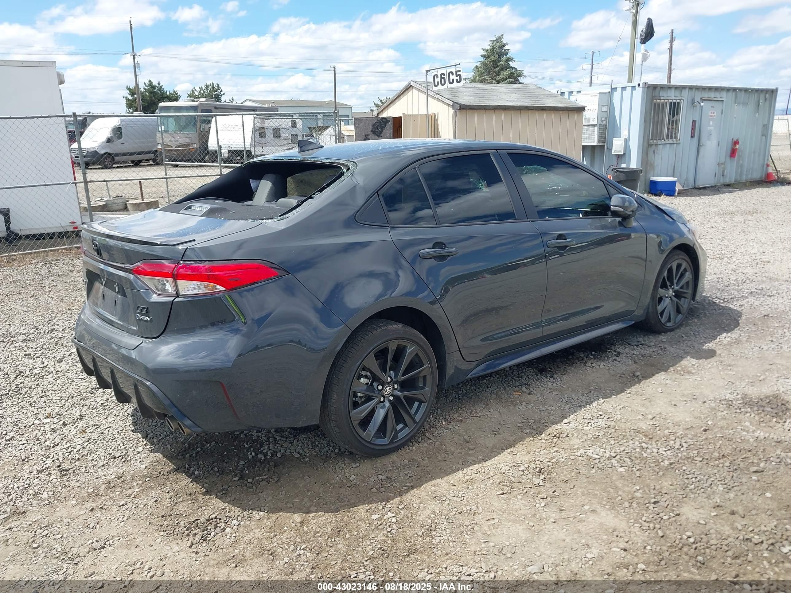 TOYOTA COROLLA image 4