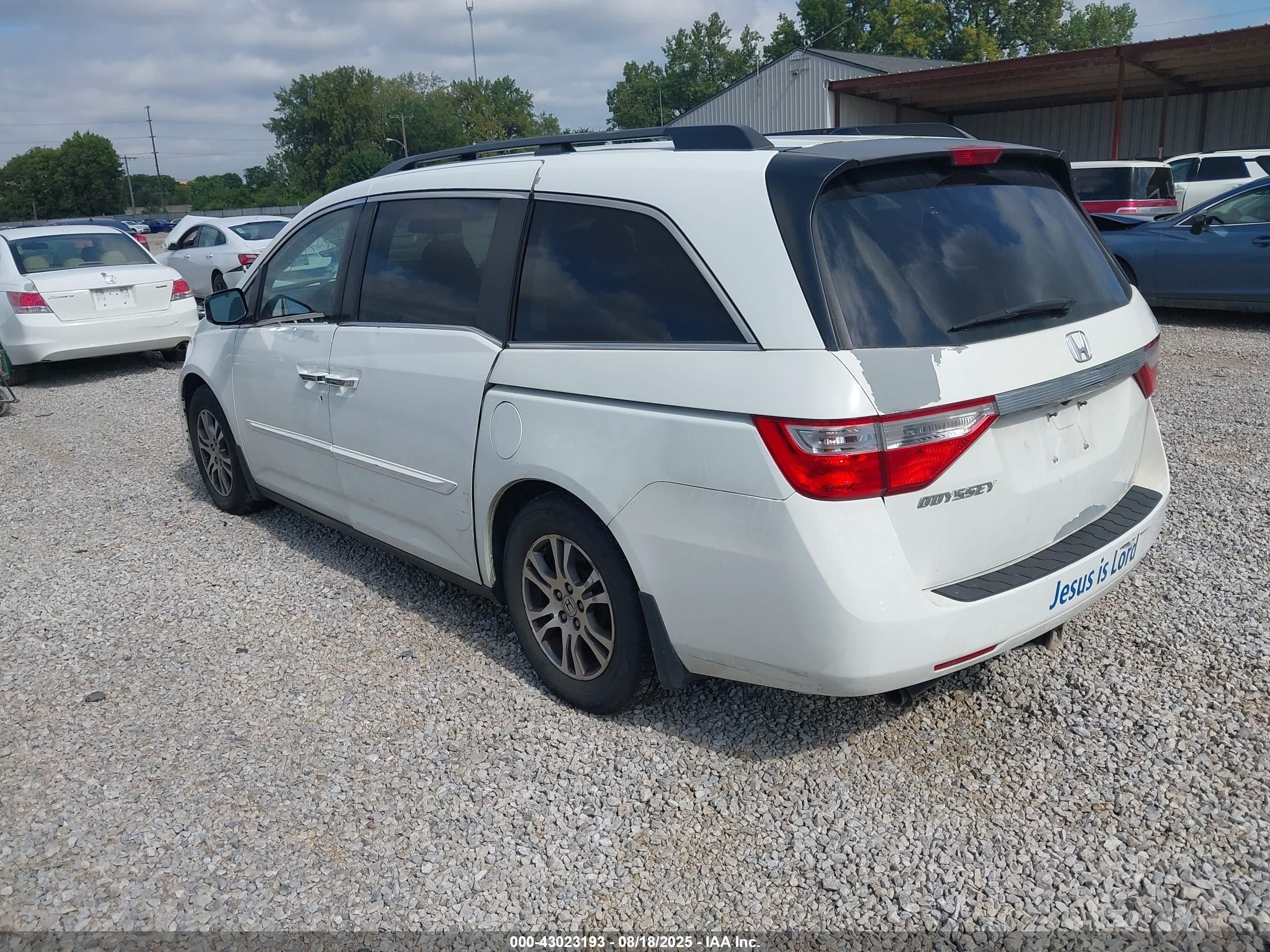 HONDA ODYSSEY image 3