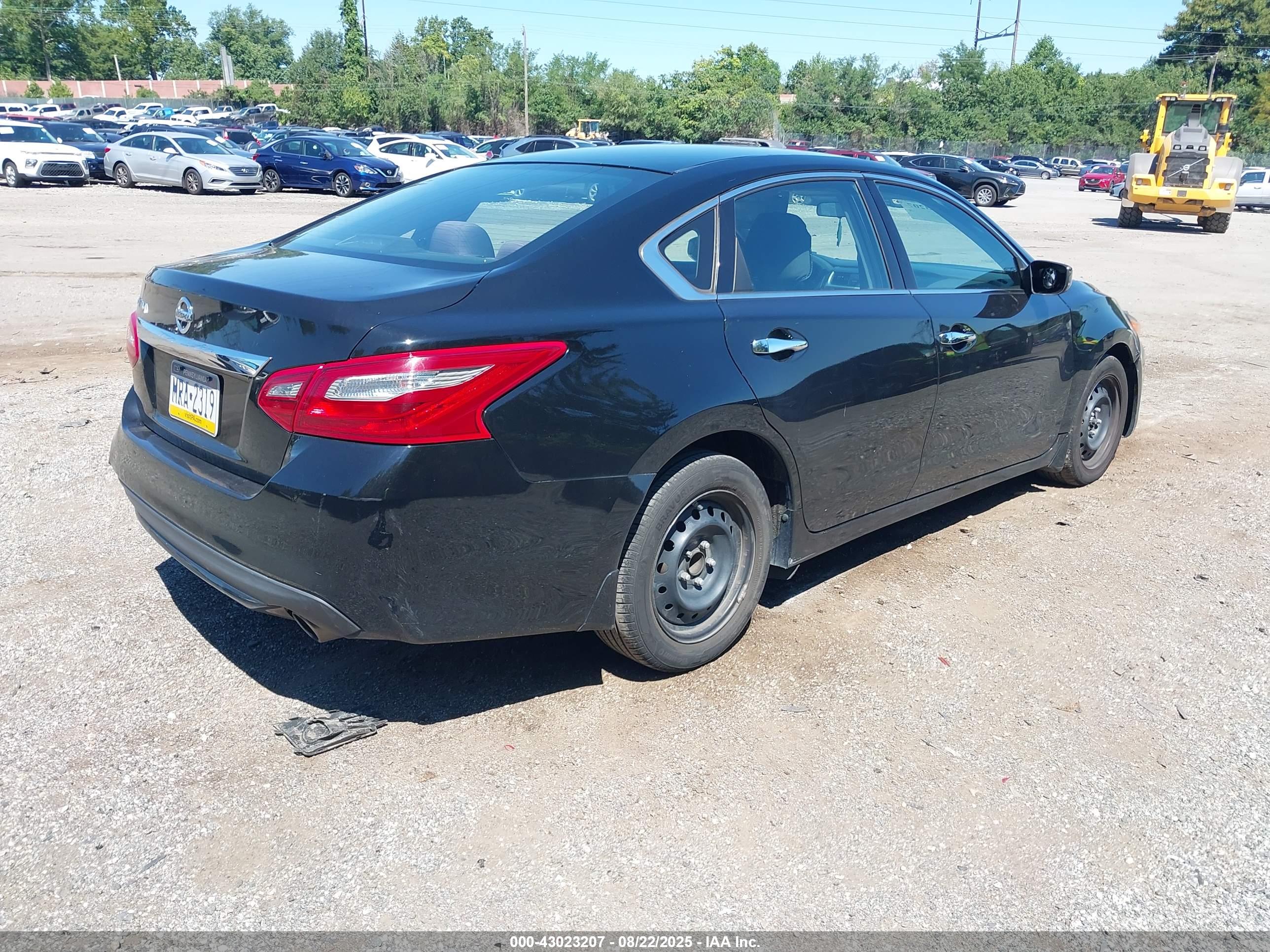NISSAN ALTIMA image 4