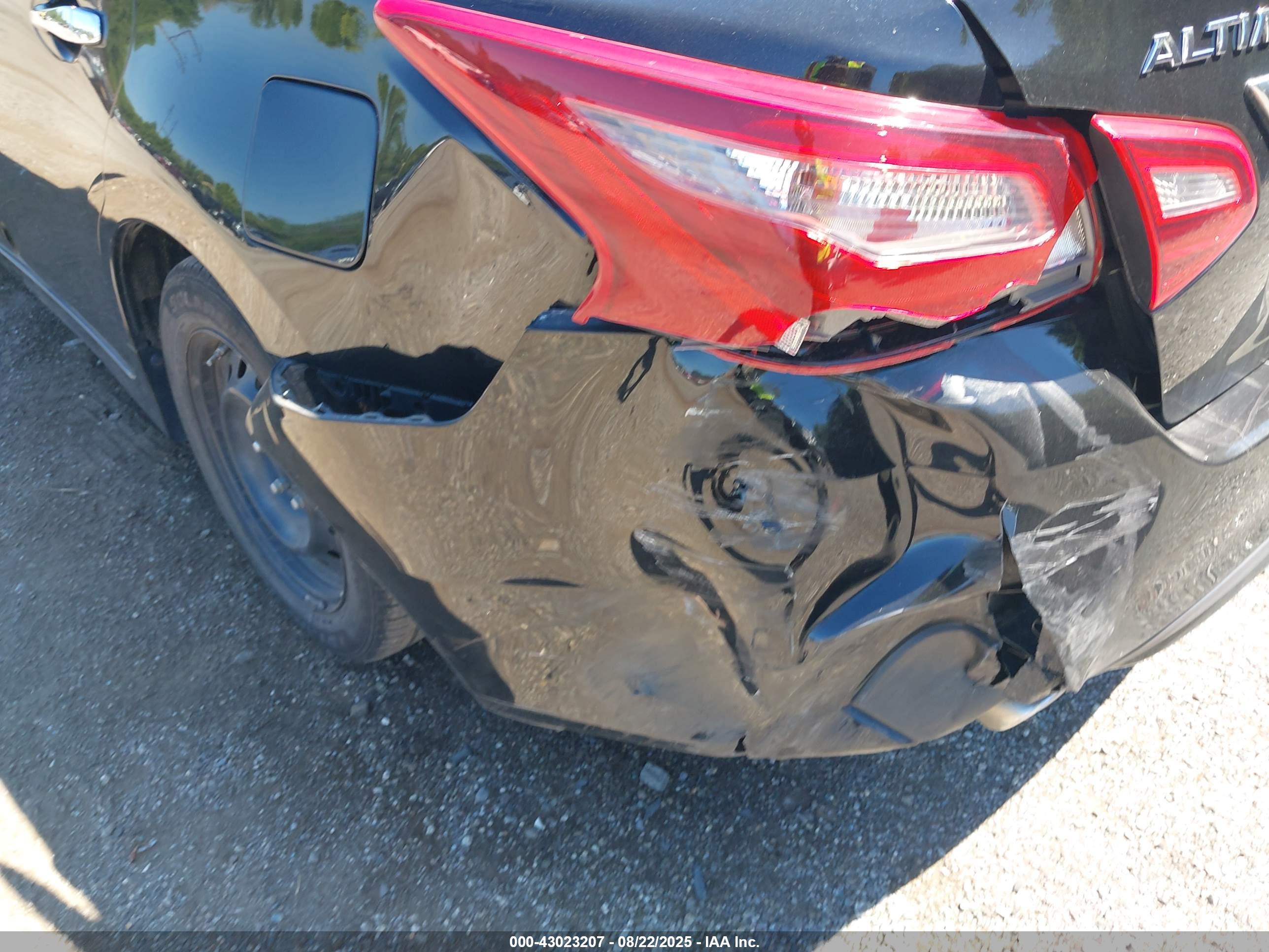 NISSAN ALTIMA image 6