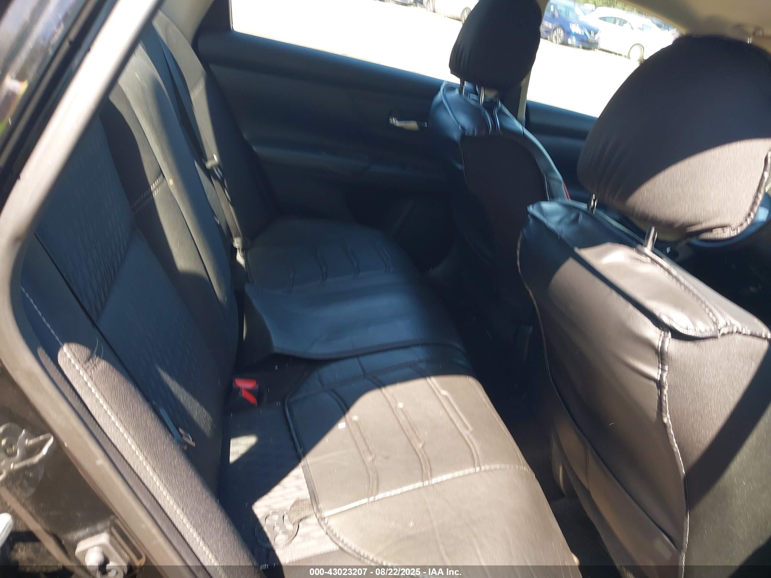 NISSAN ALTIMA image 8