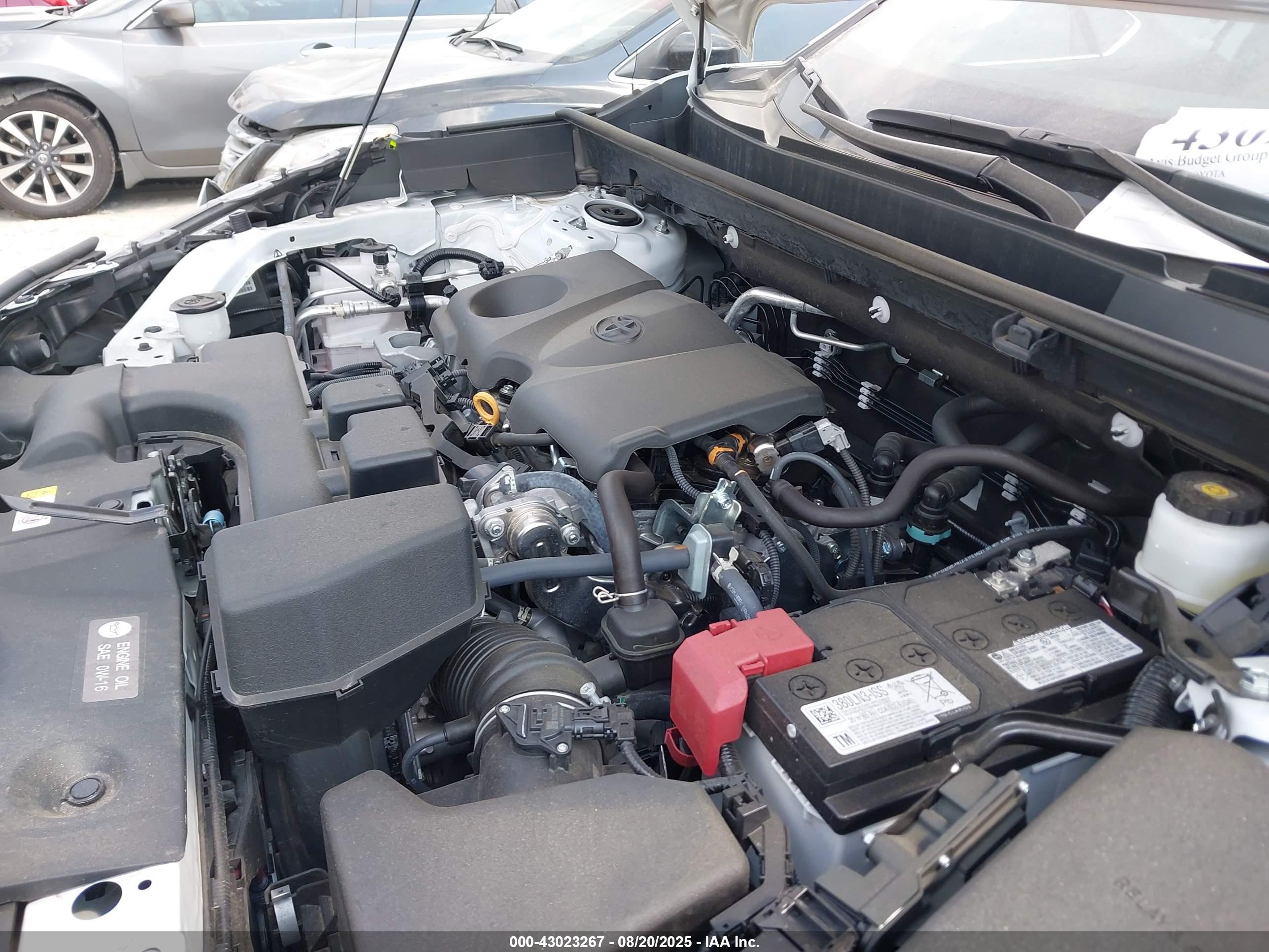 TOYOTA RAV4 image 10