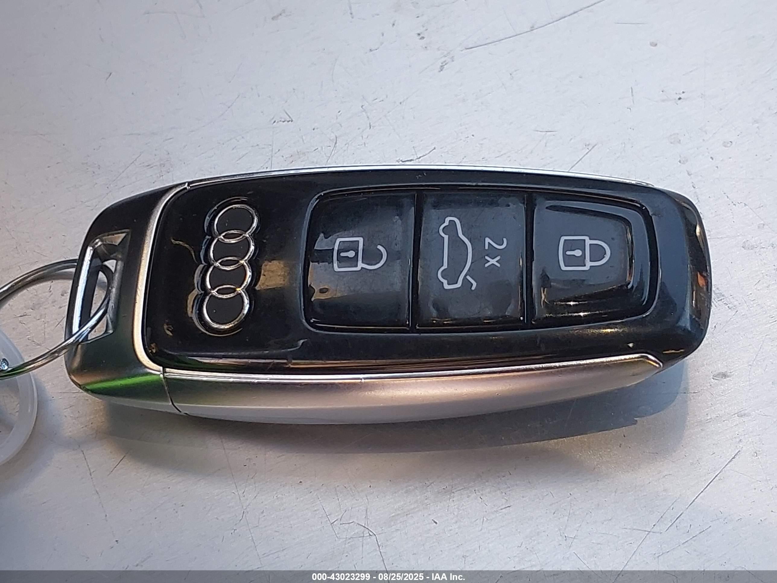 AUDI Q7 image 11