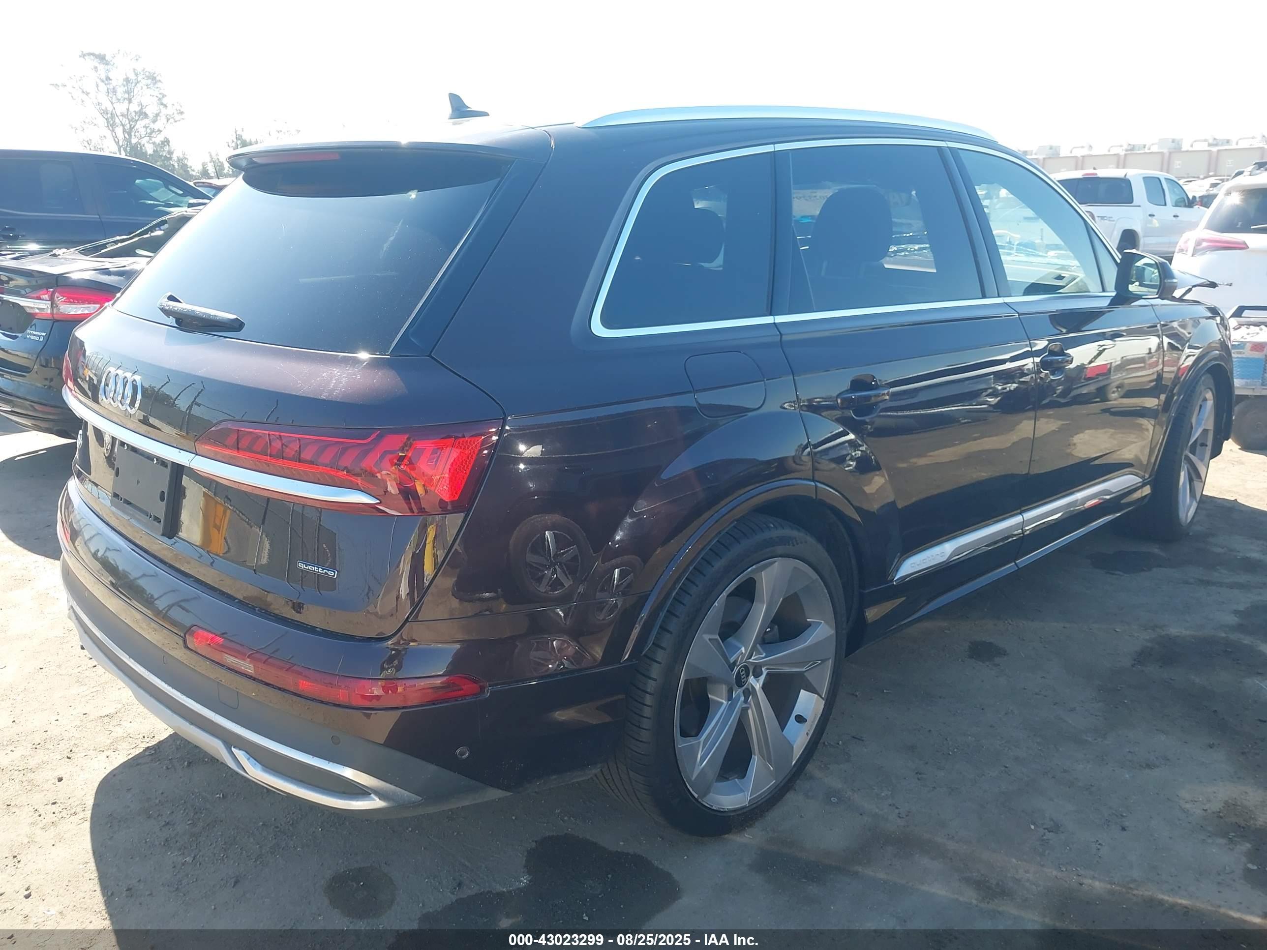 AUDI Q7 image 4