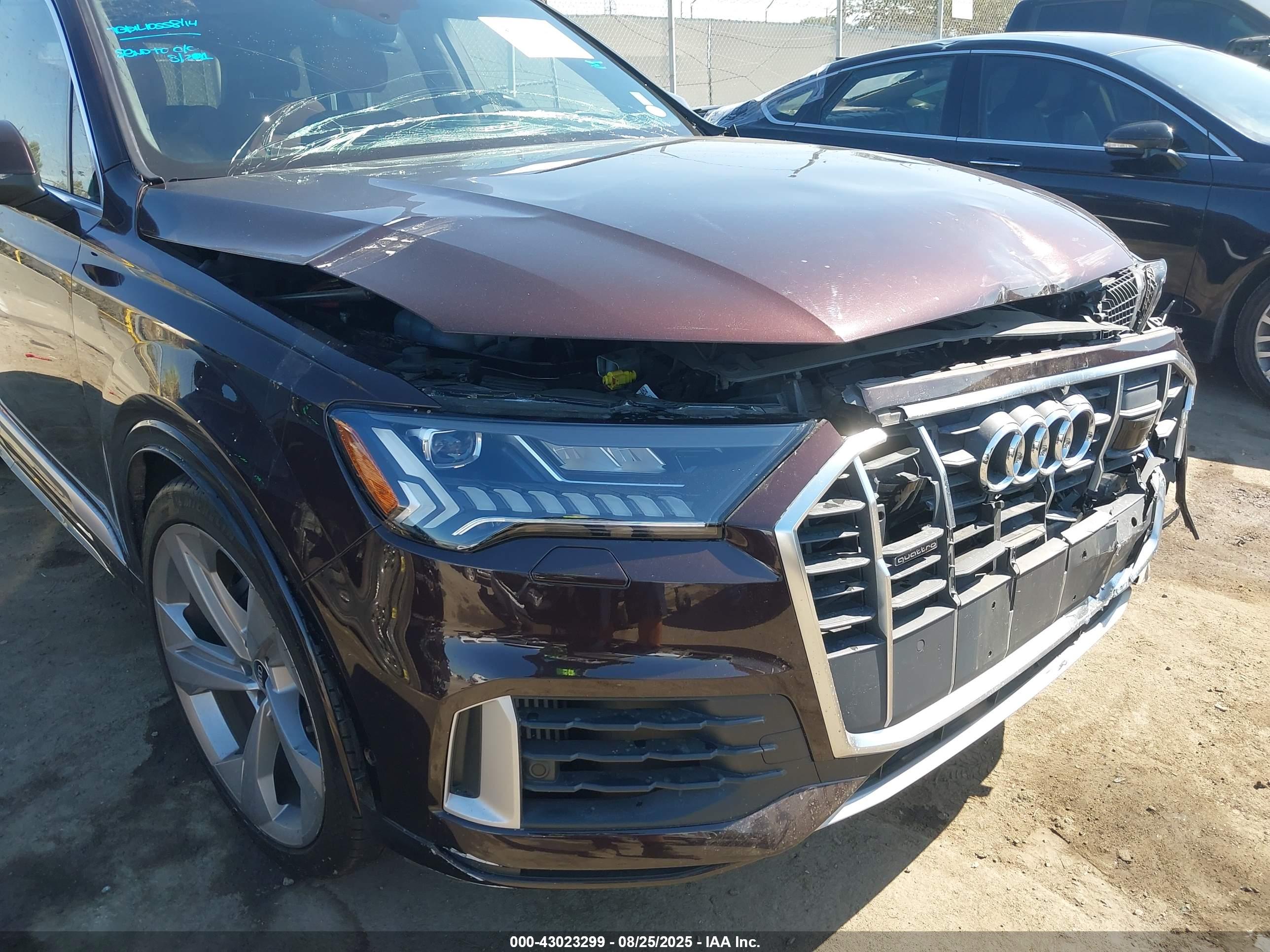 AUDI Q7 image 6