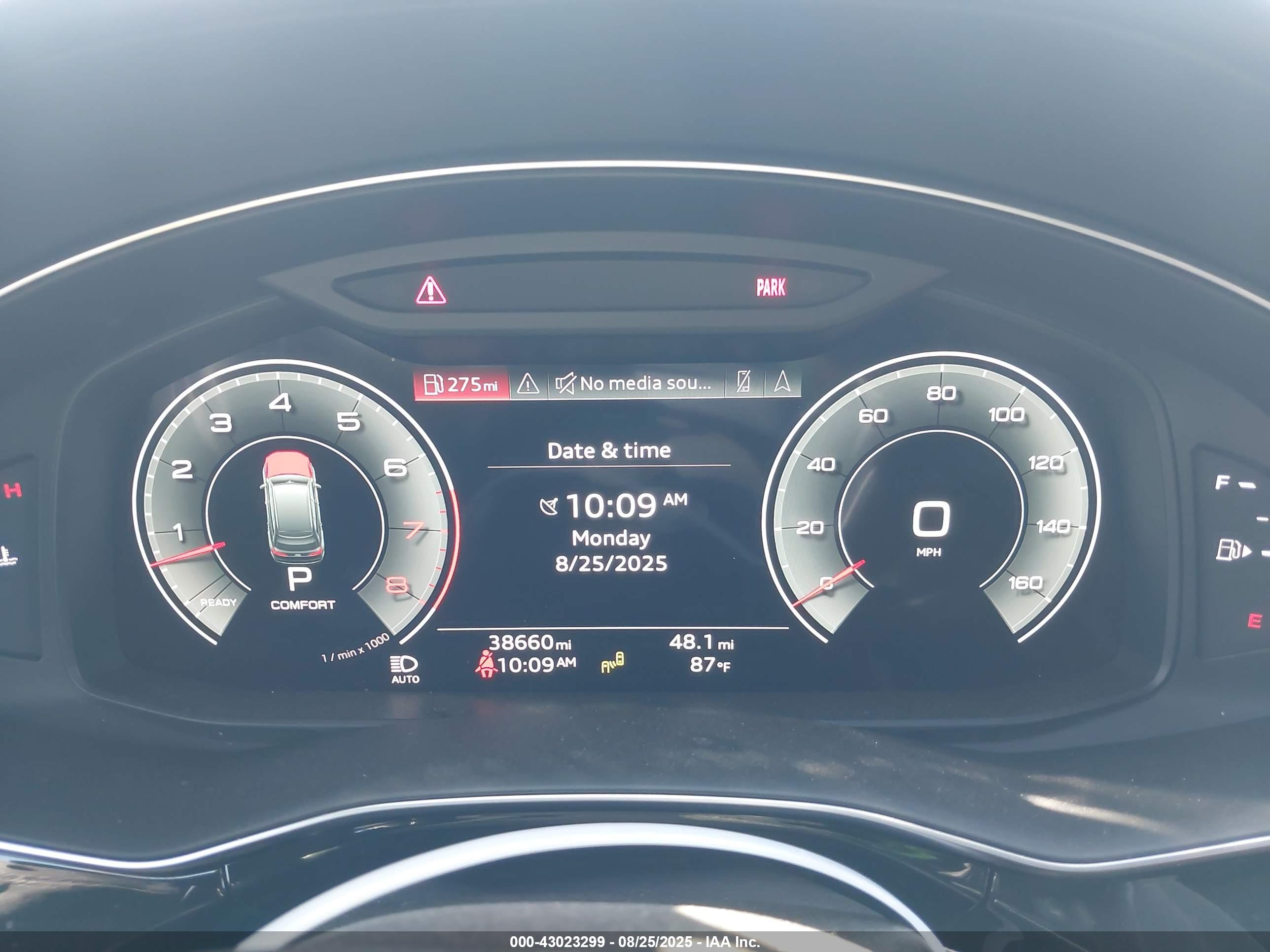 AUDI Q7 image 7