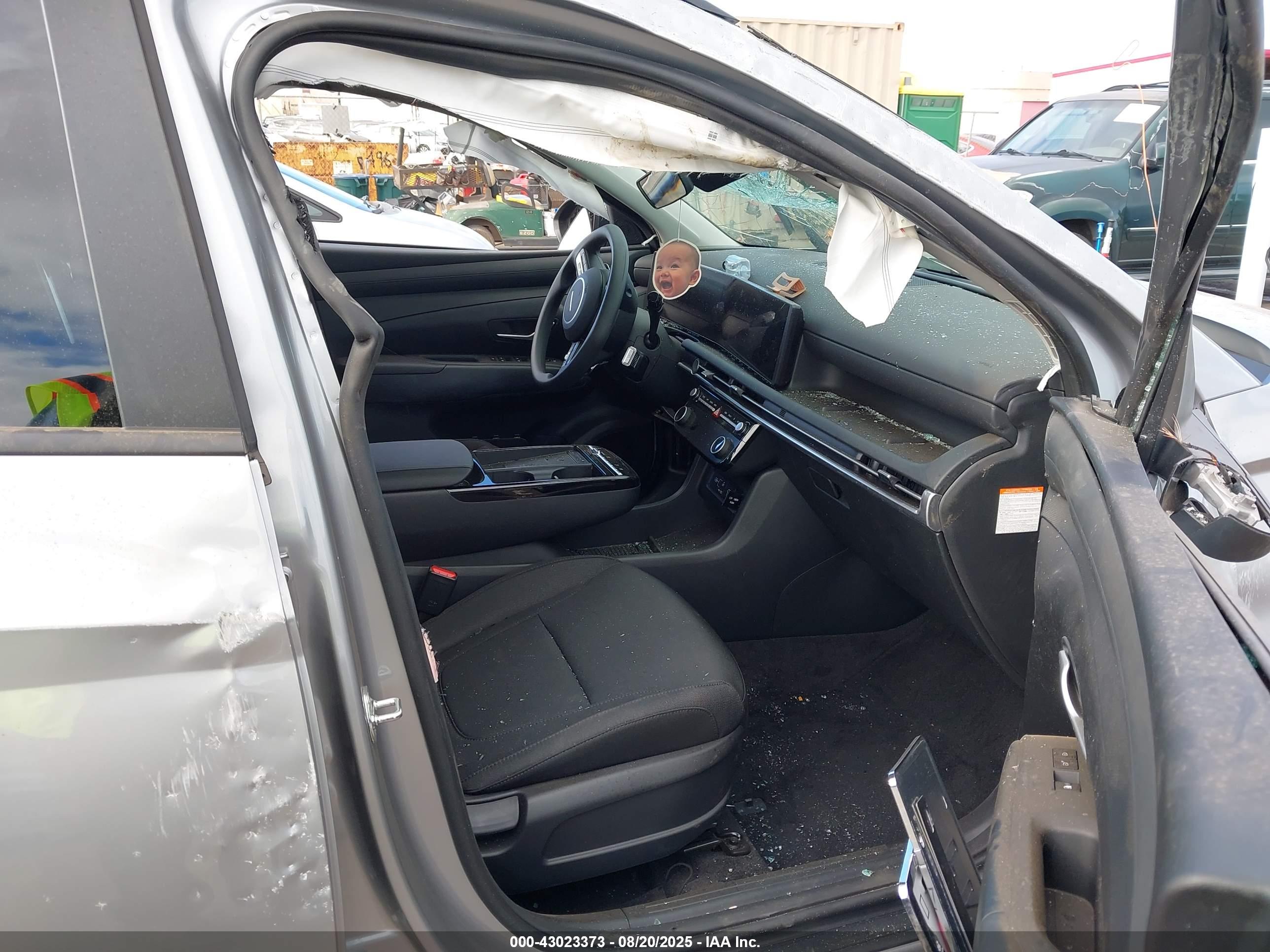 HYUNDAI TUCSON image 5