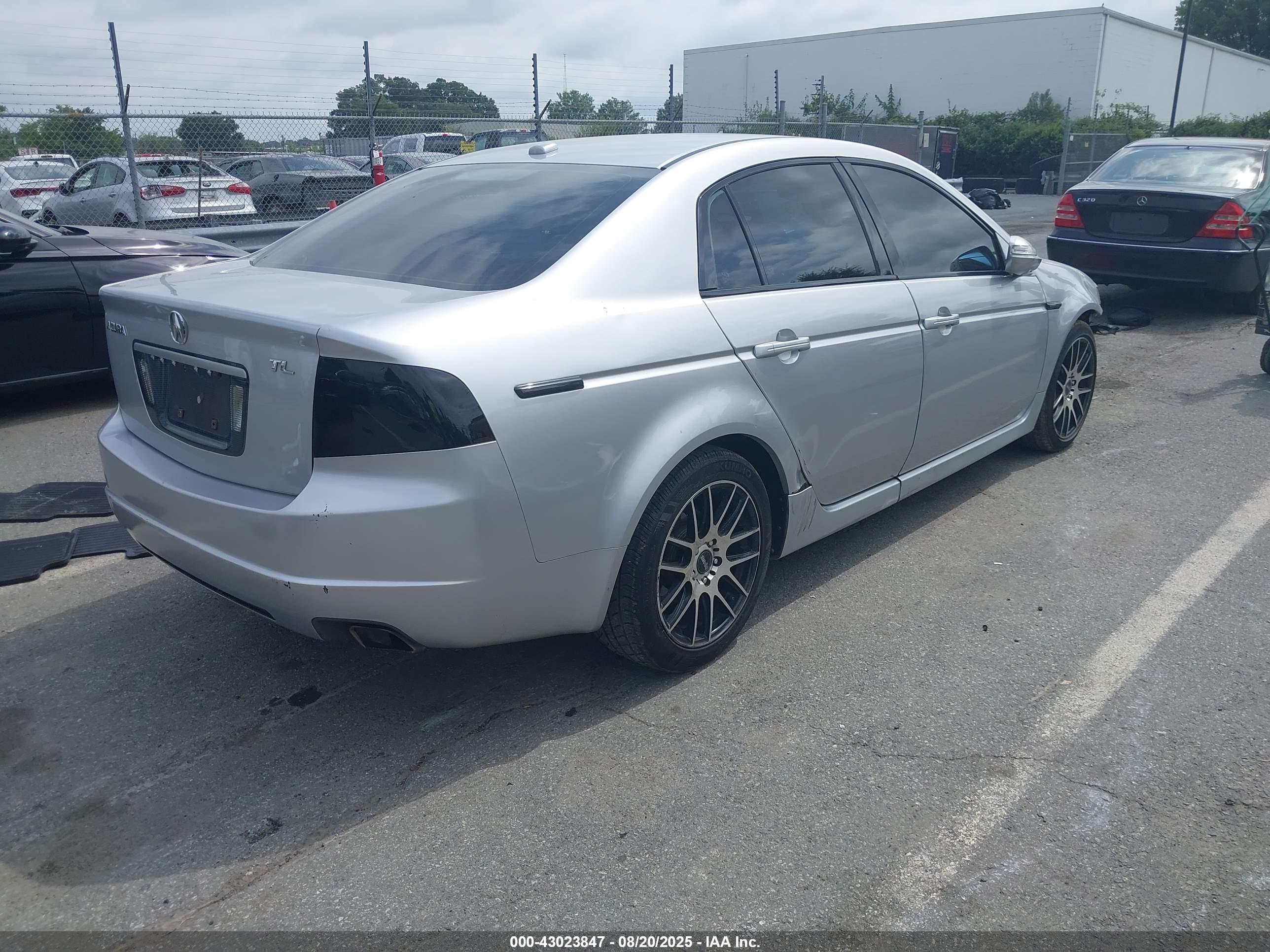 ACURA TL image 4