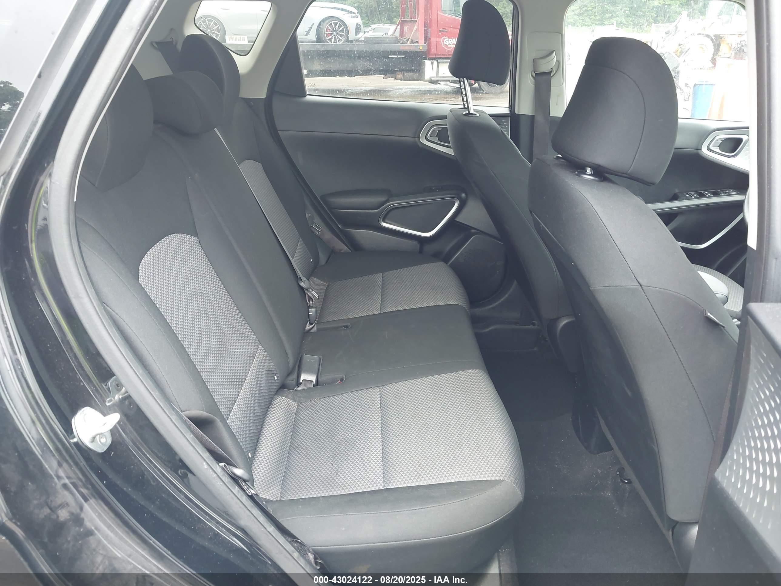 KIA SOUL image 8