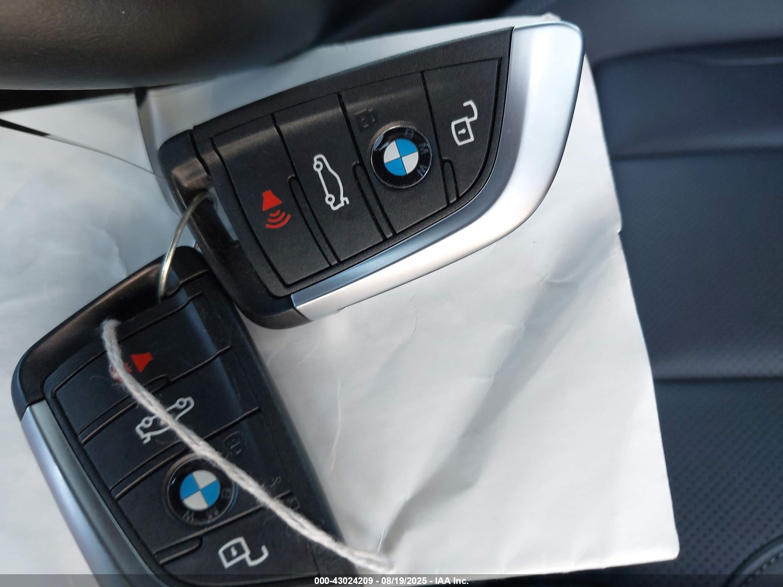 BMW 330I image 11