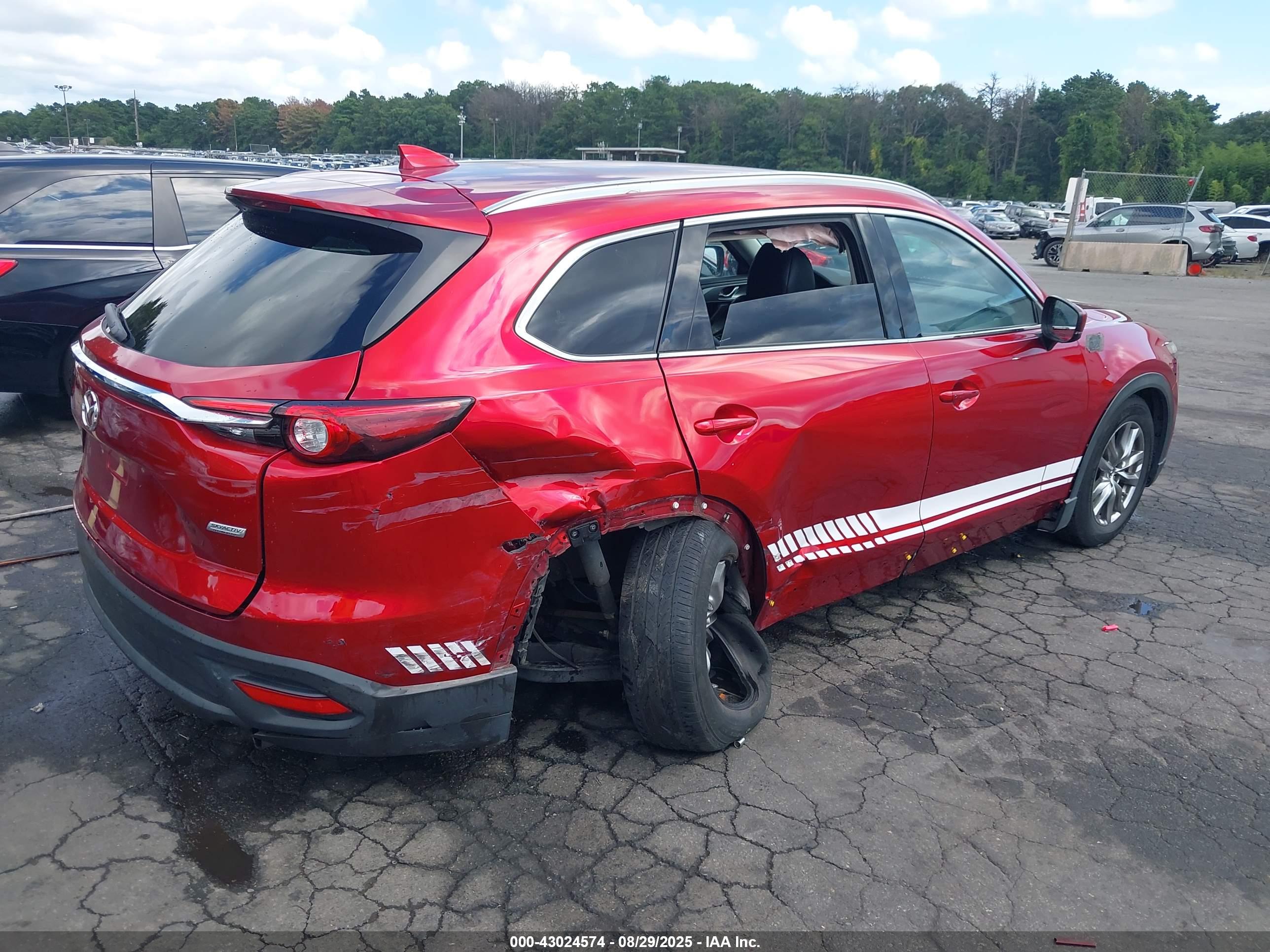 MAZDA CX-9 image 4