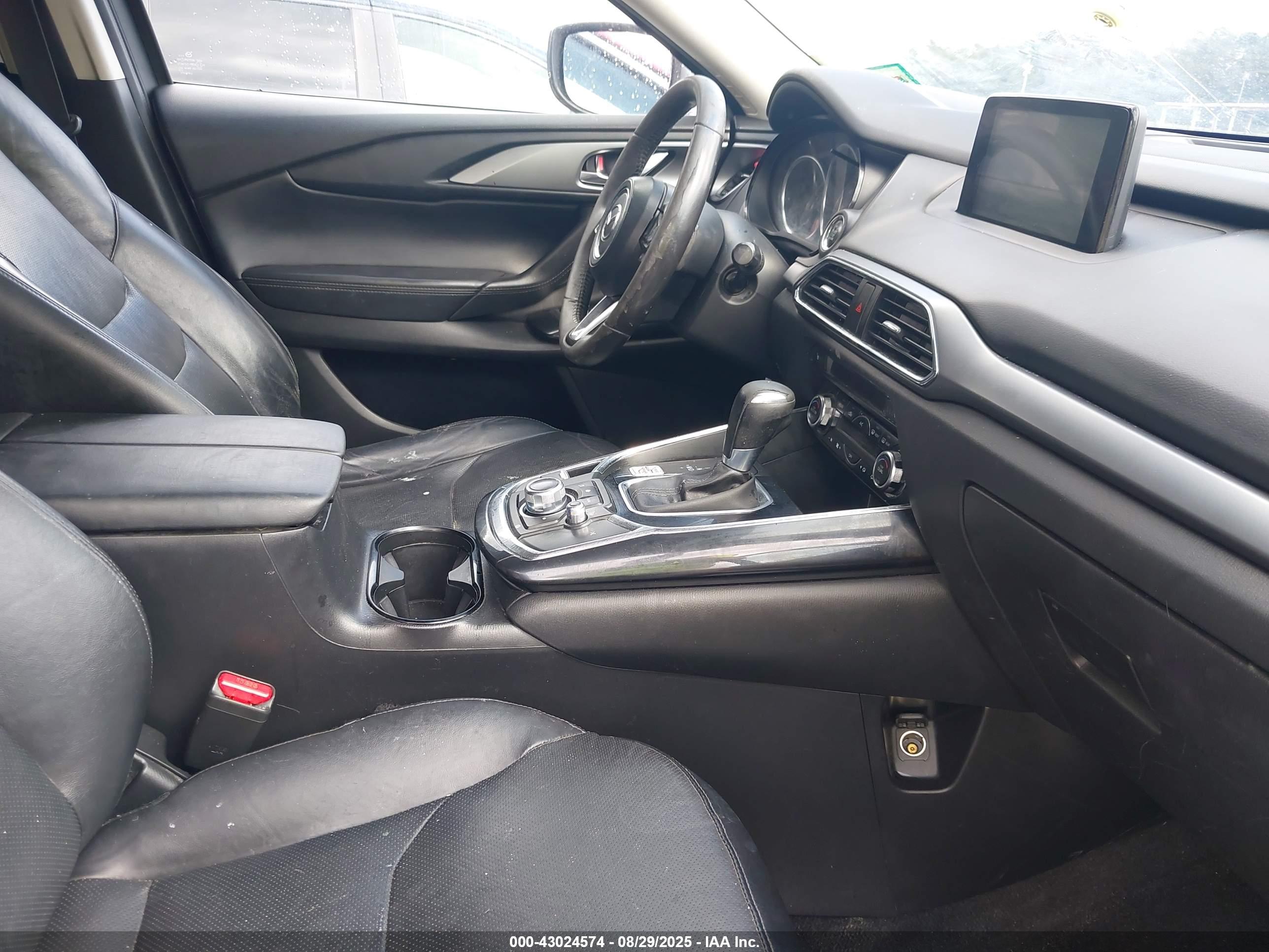 MAZDA CX-9 image 5