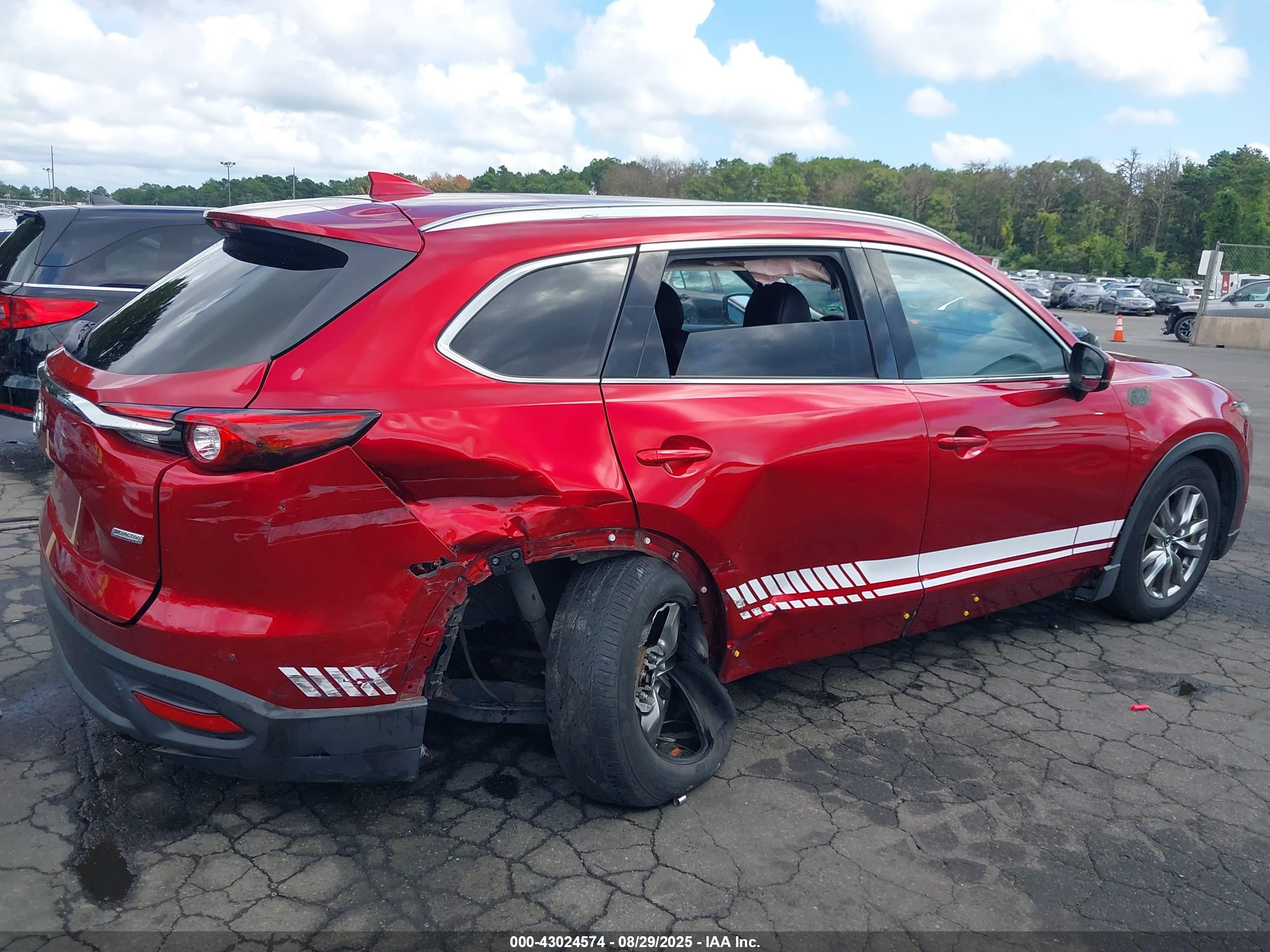 MAZDA CX-9 image 6