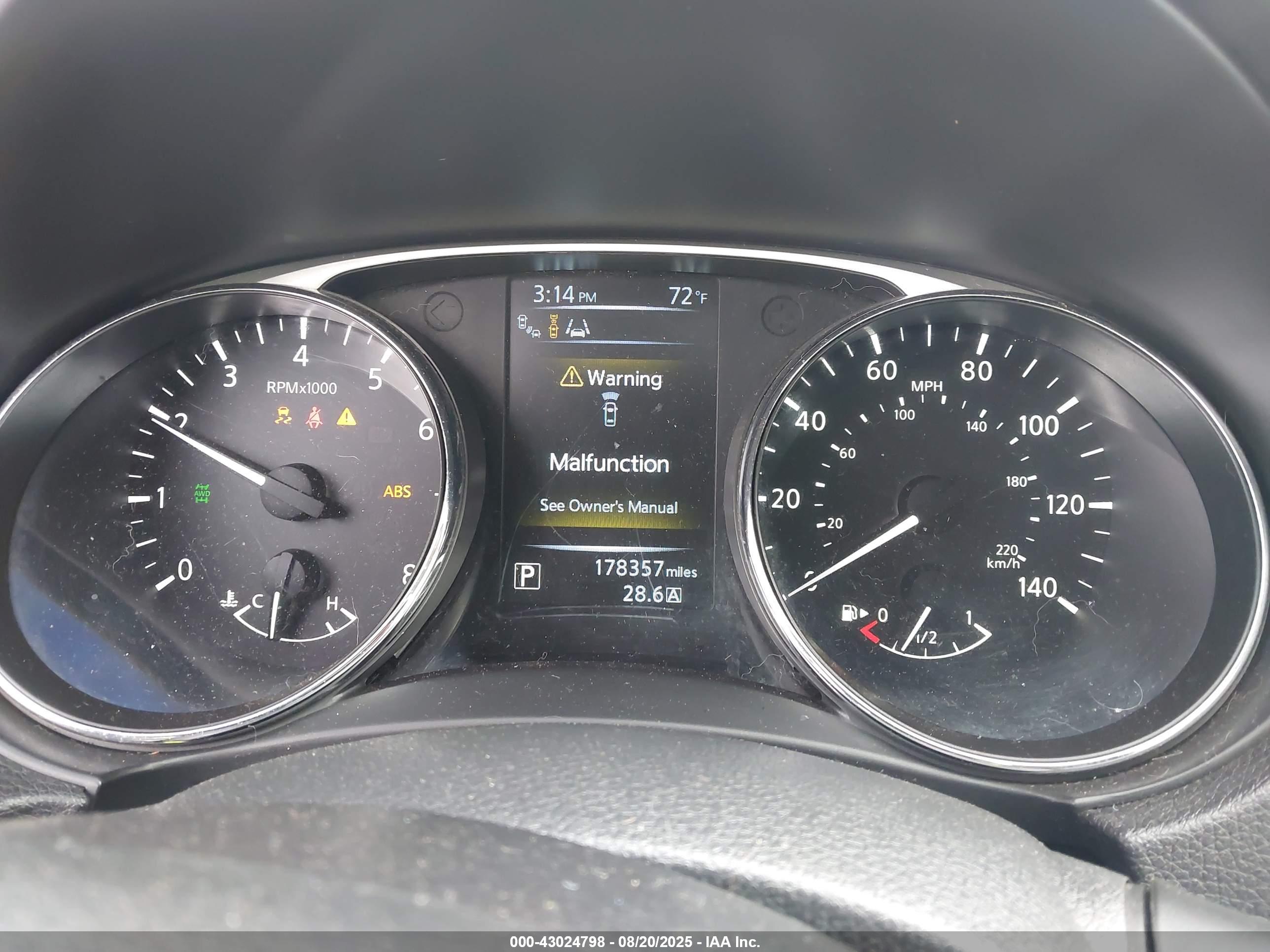 NISSAN ROGUE image 7