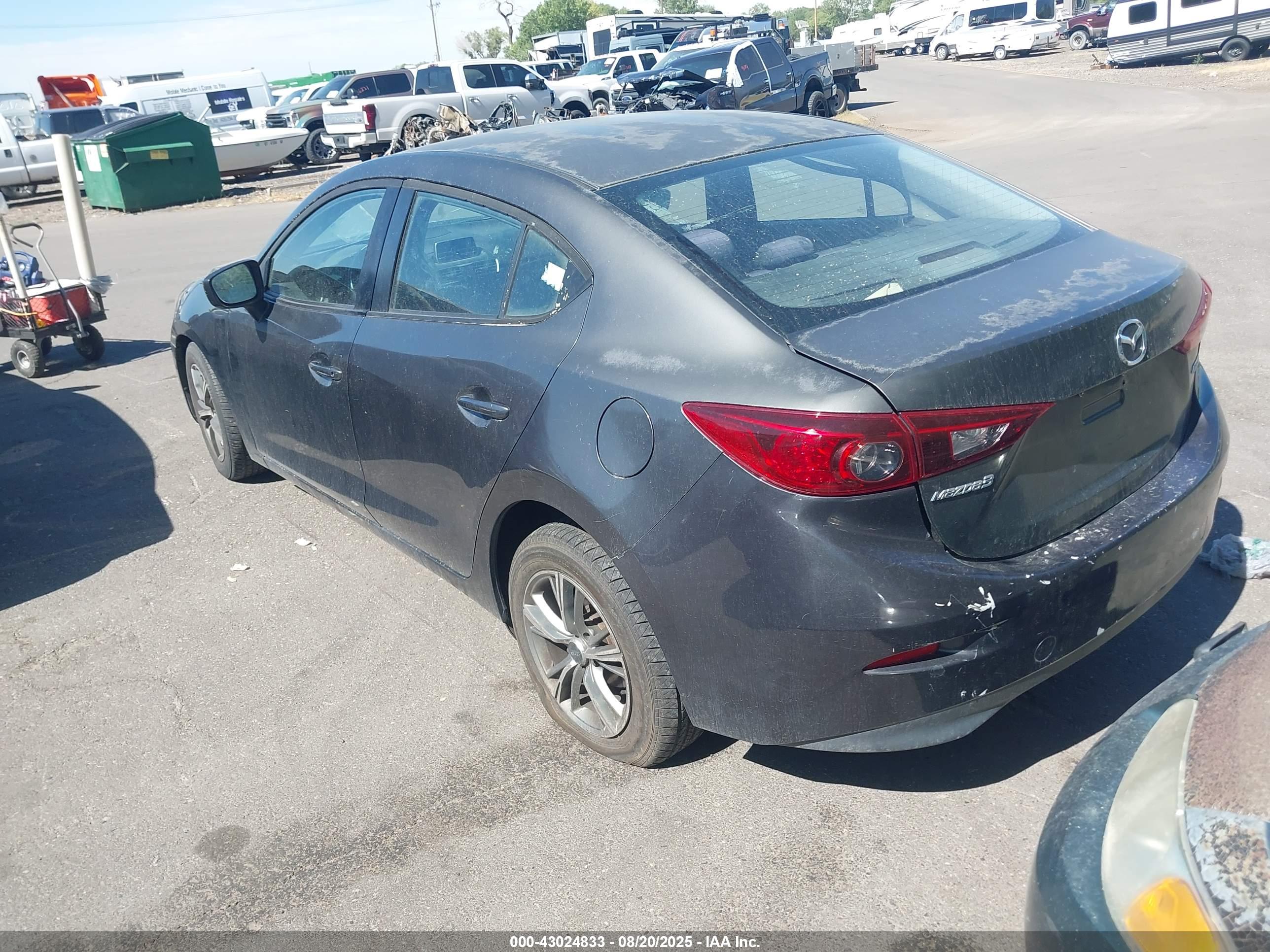 MAZDA MAZDA3 image 3