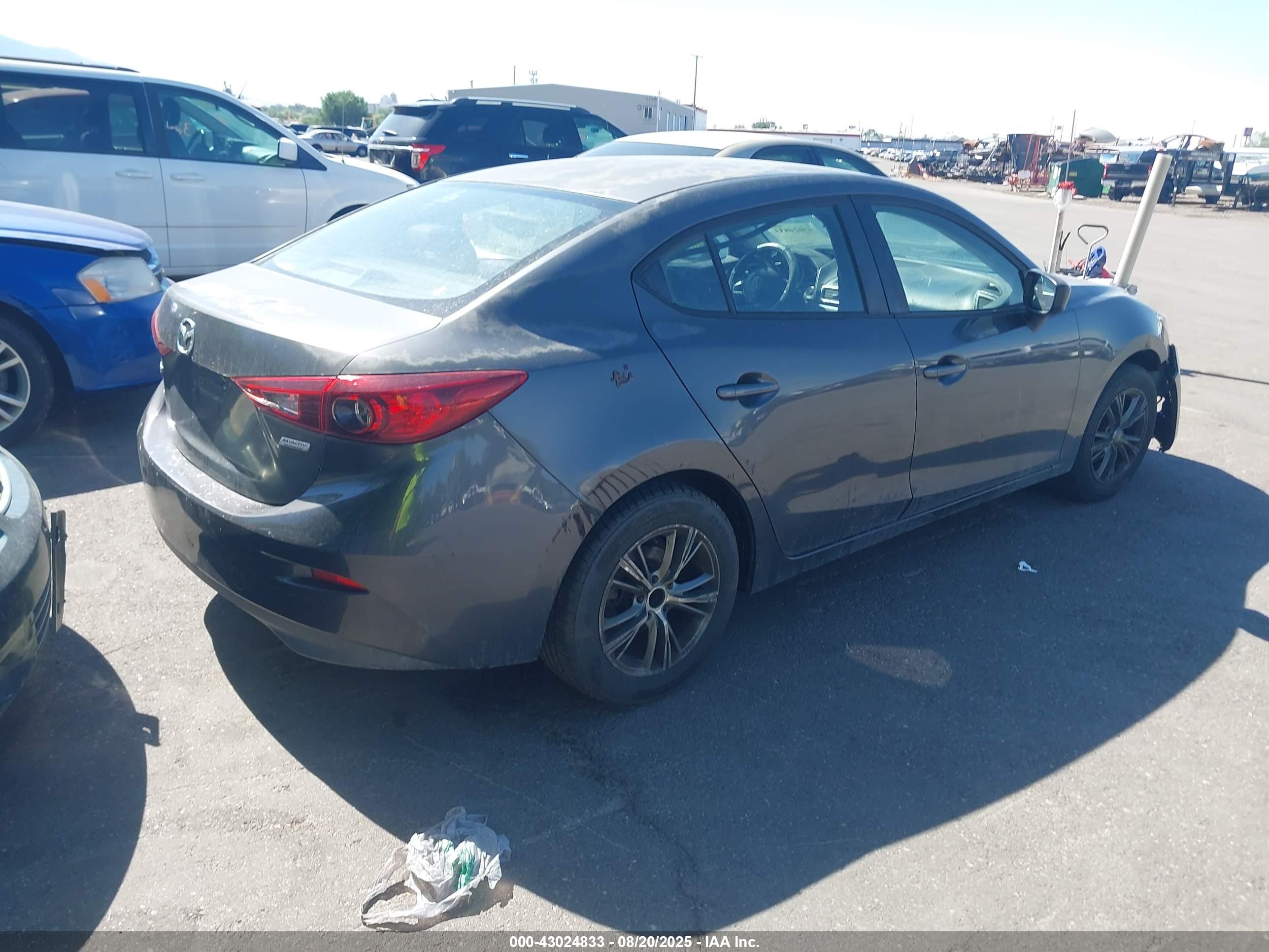 MAZDA MAZDA3 image 4