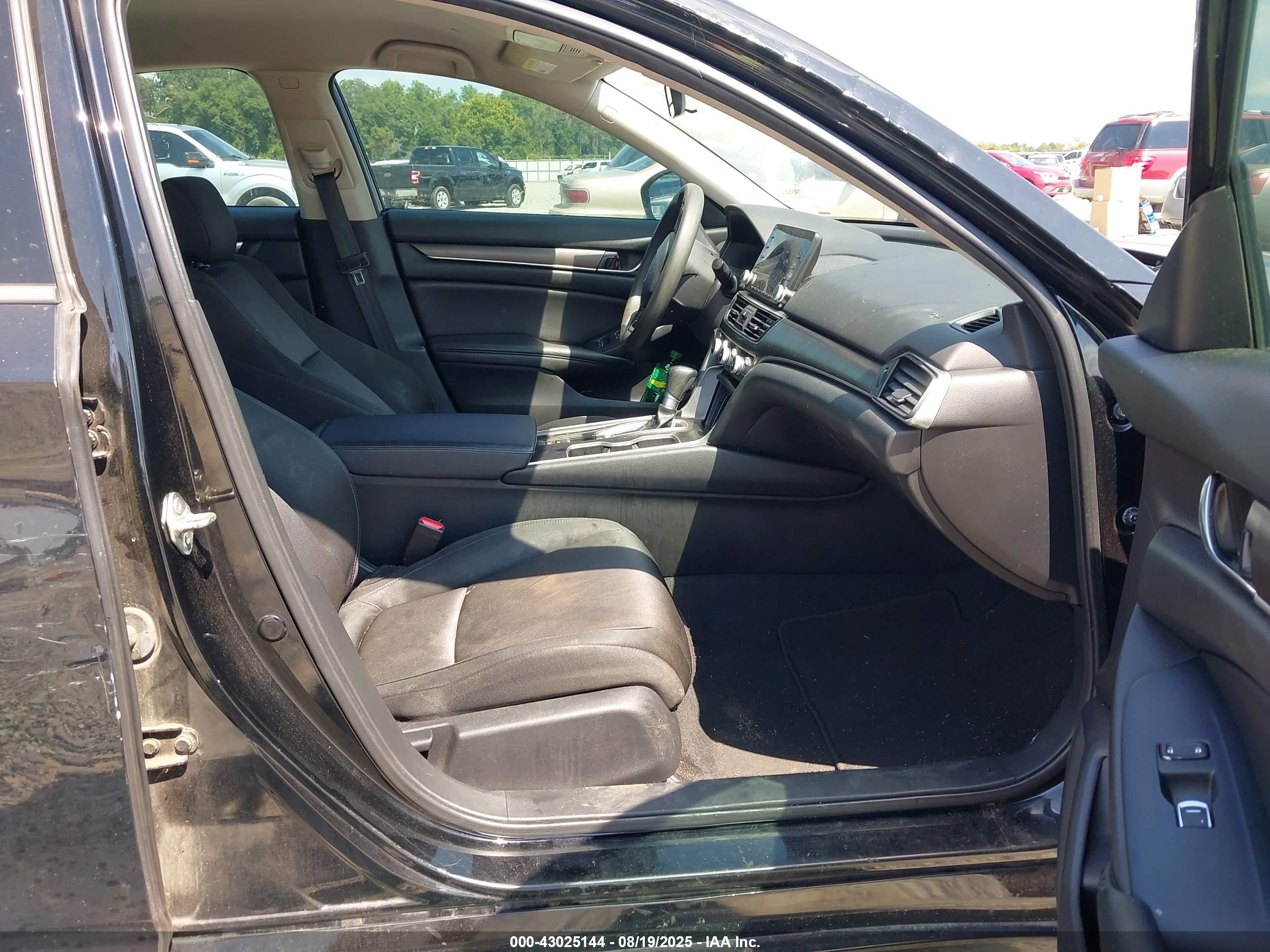 HONDA ACCORD image 5