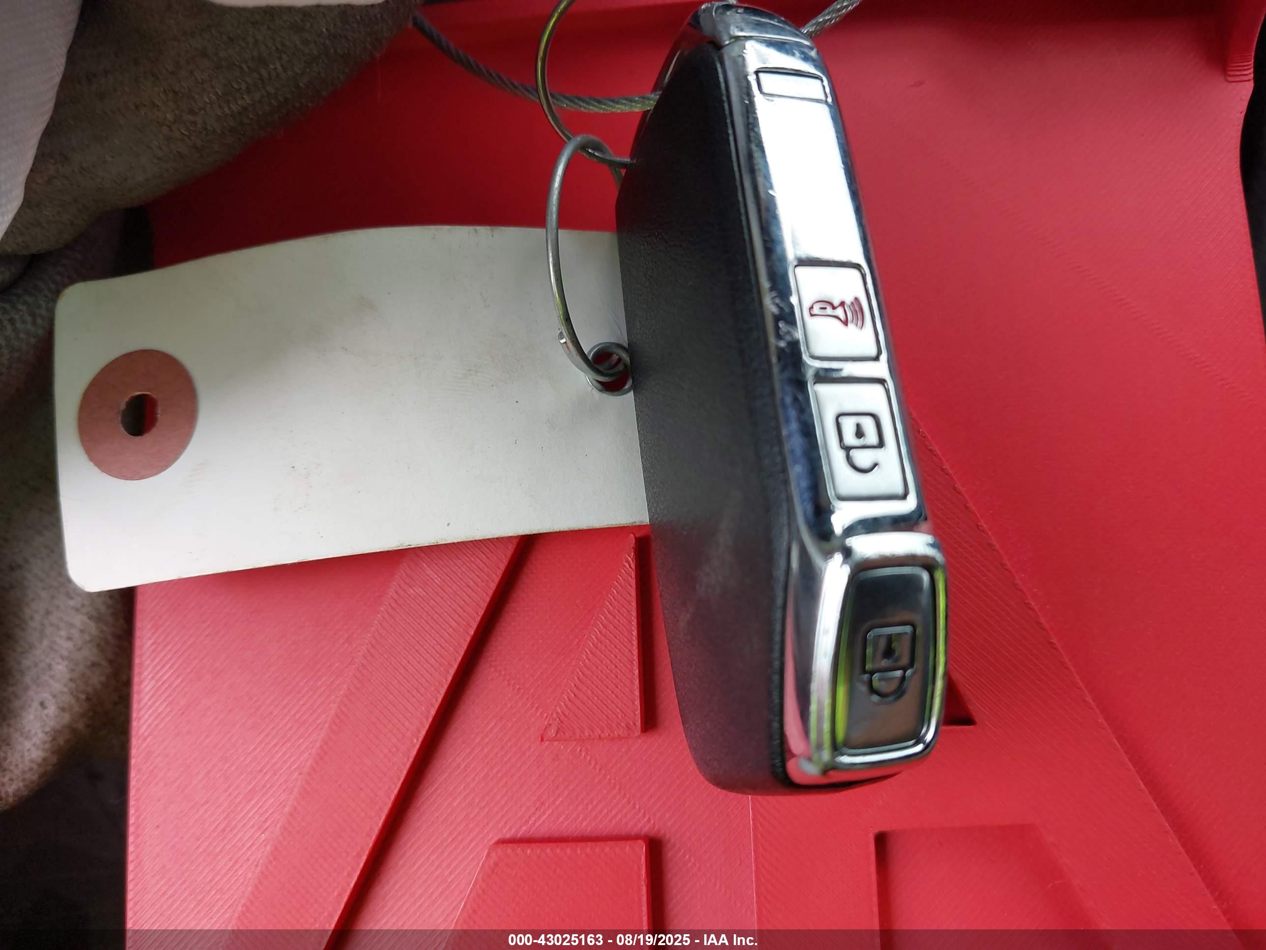 KIA SPORTAGE image 11