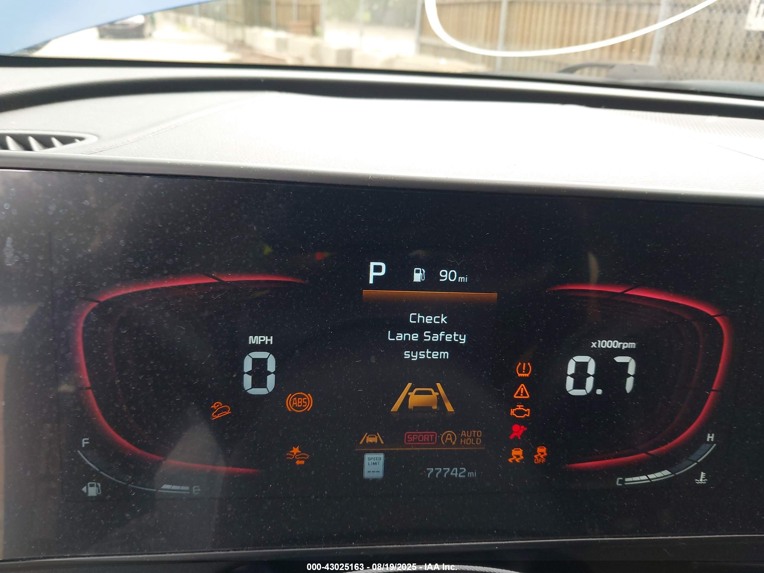 KIA SPORTAGE image 7