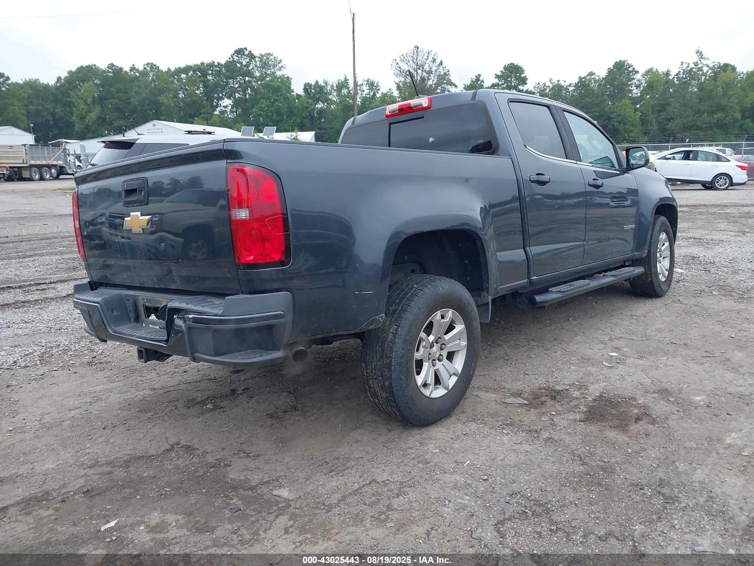 CHEVROLET COLORADO image 4