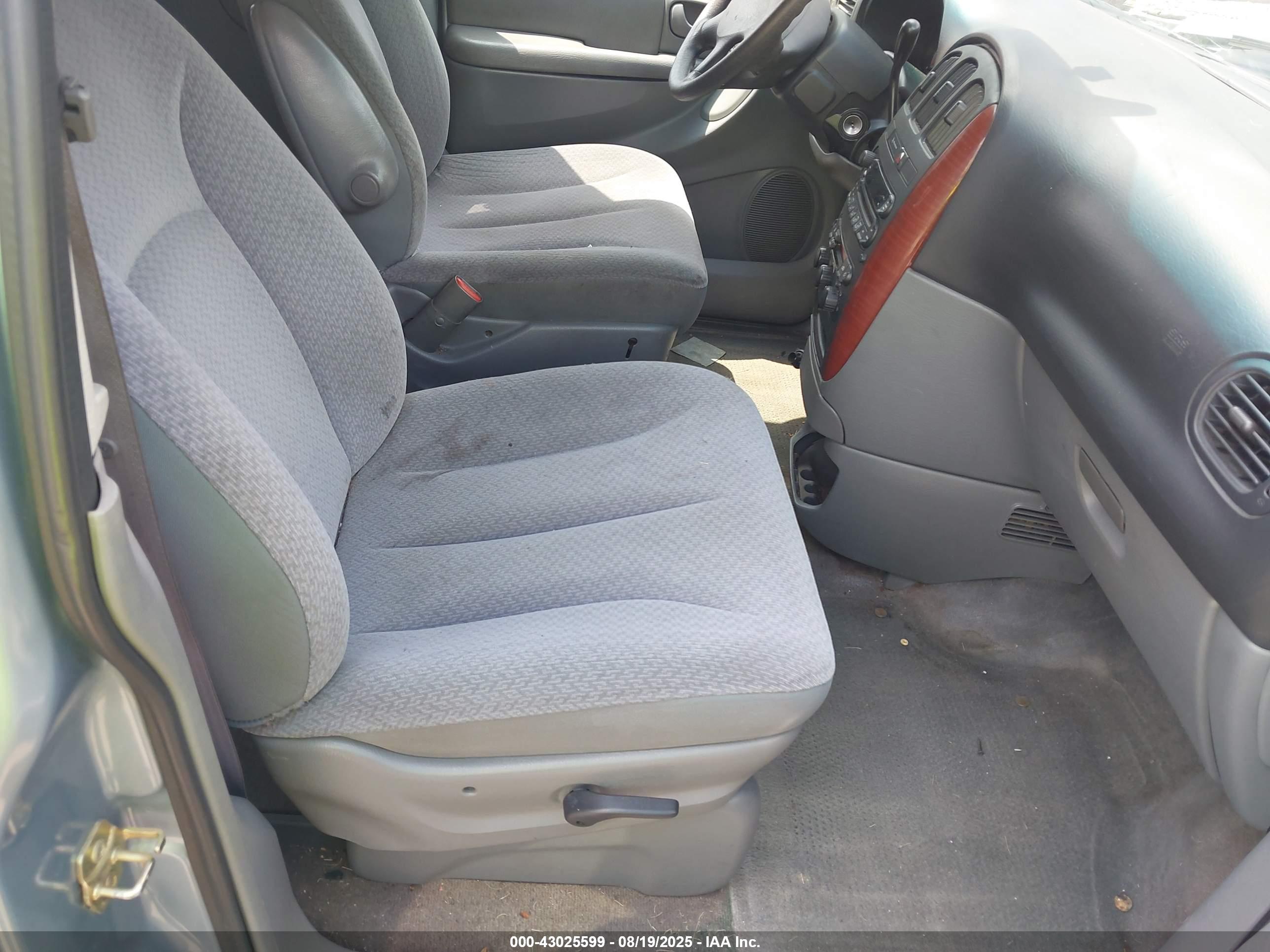 DODGE GRAND image 5