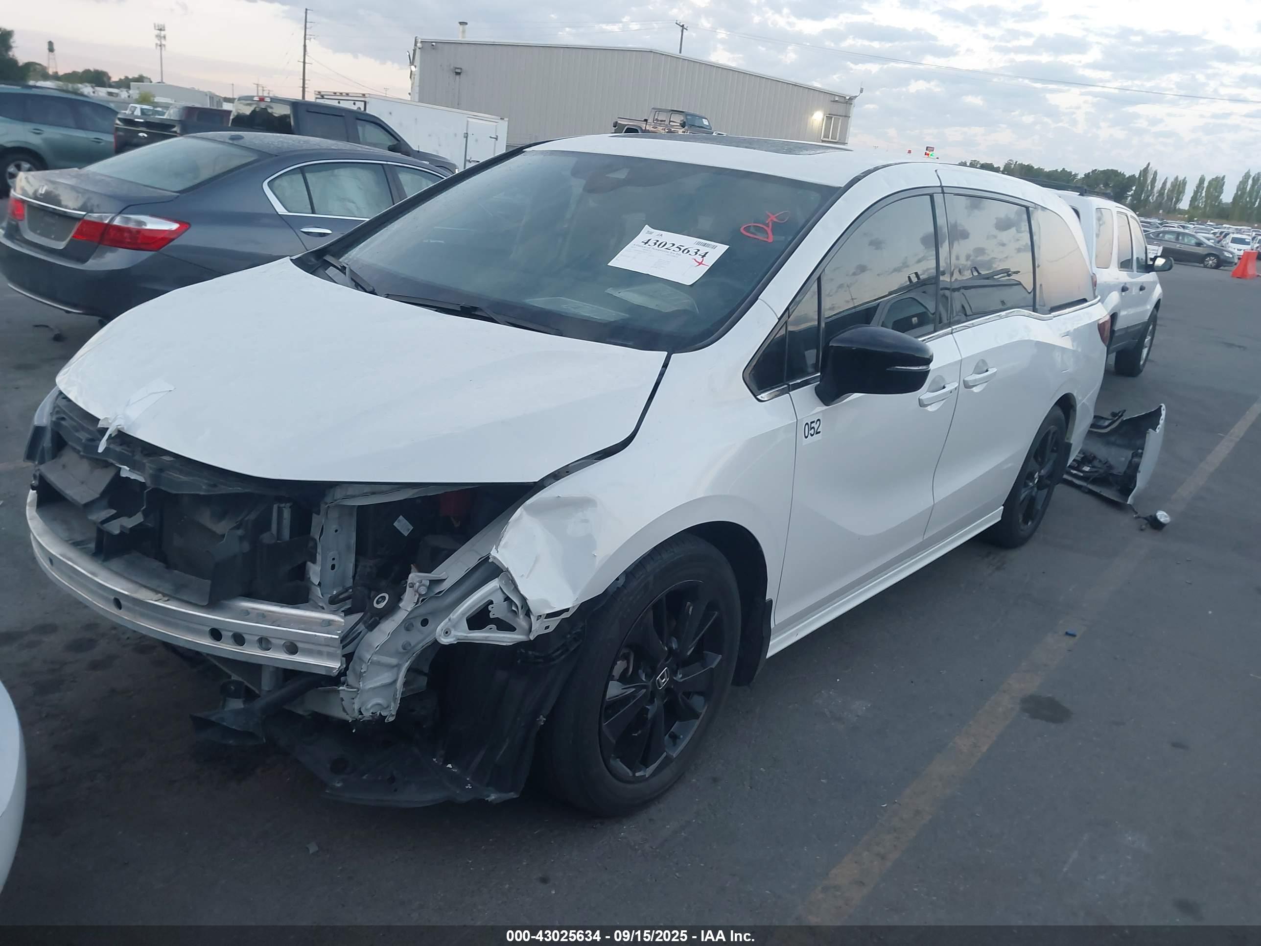 HONDA ODYSSEY image 2
