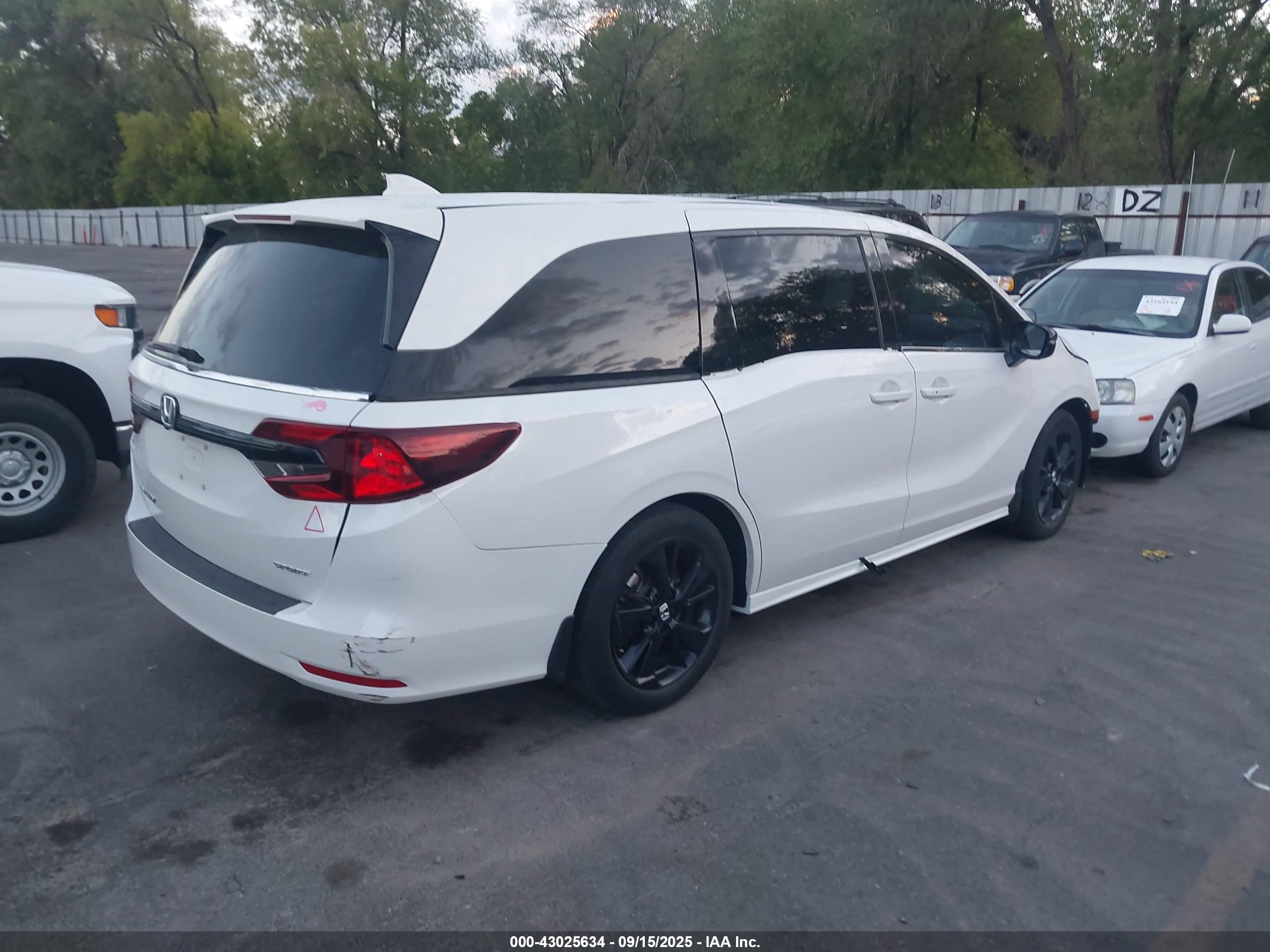 HONDA ODYSSEY image 4