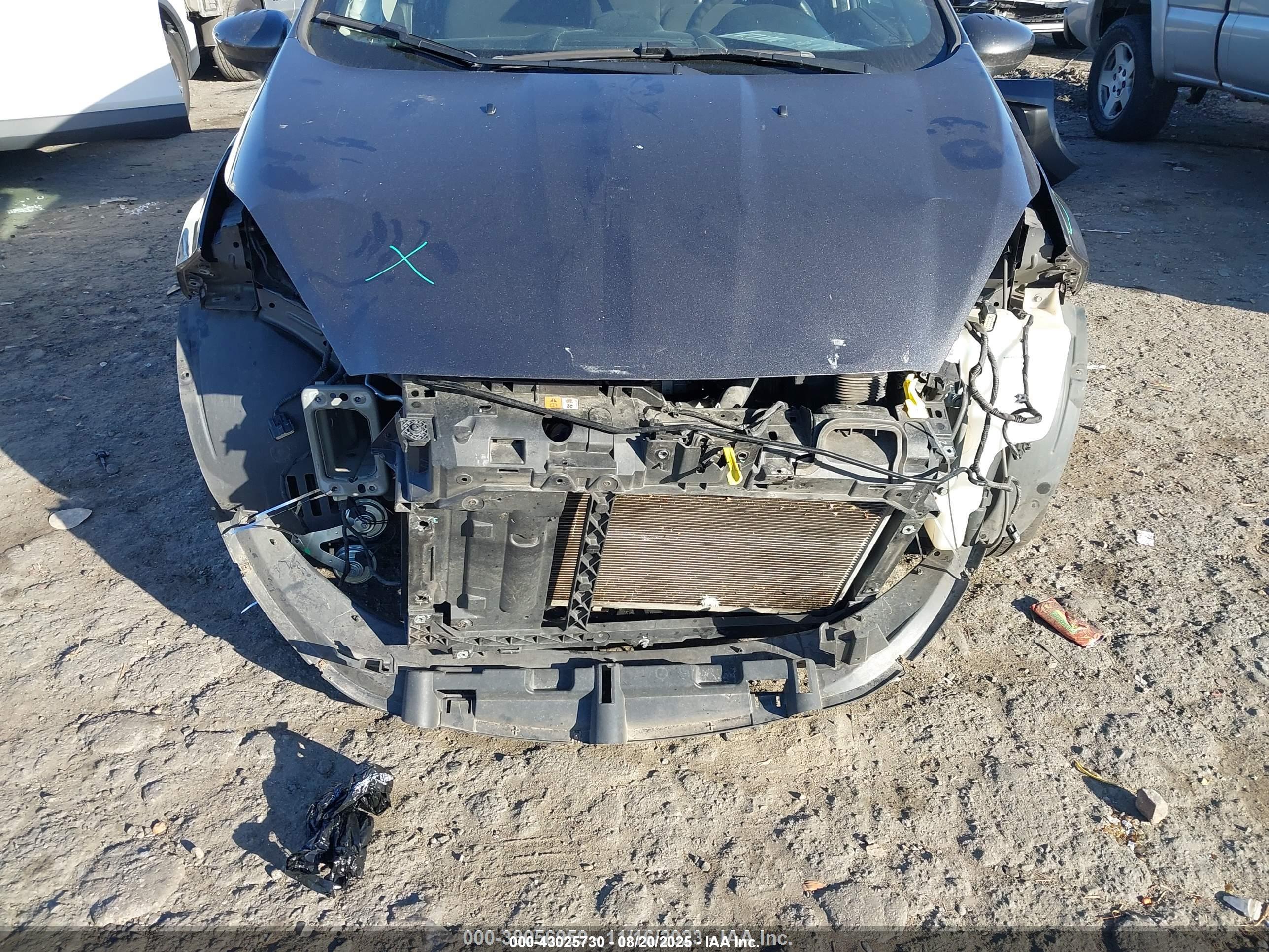 FORD FIESTA image 6
