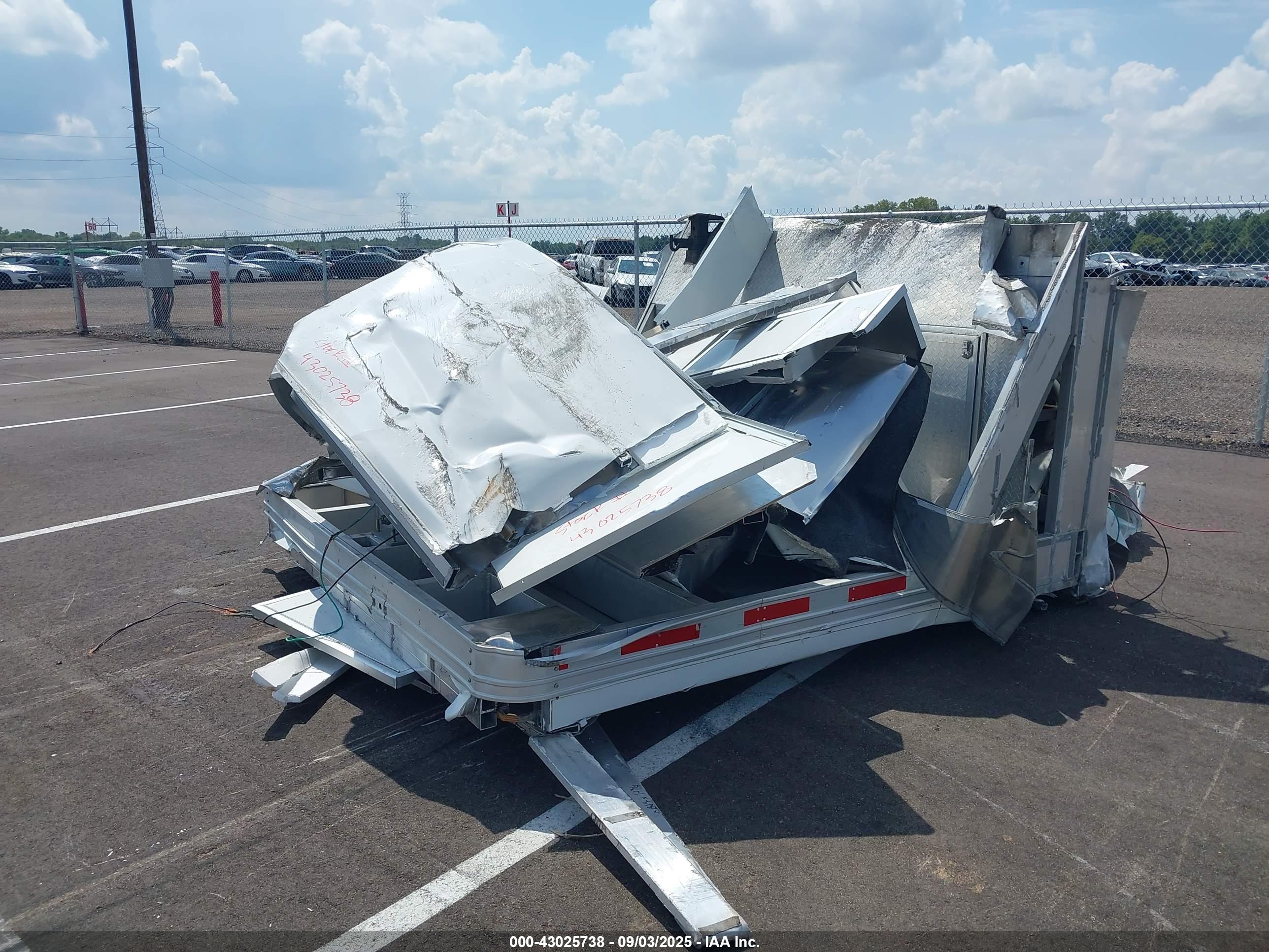INTECH TRAILER image 4