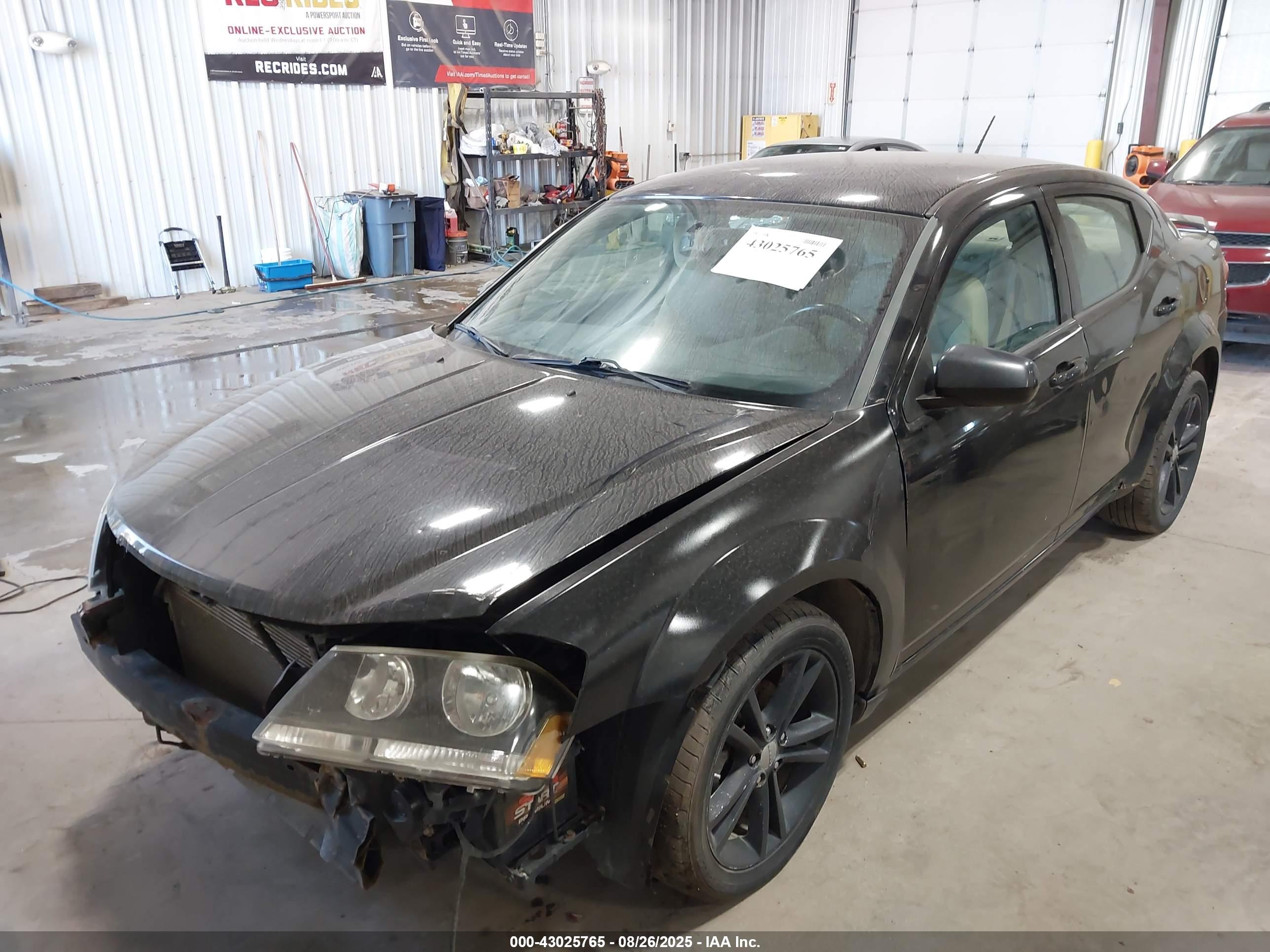 DODGE AVENGER image 2