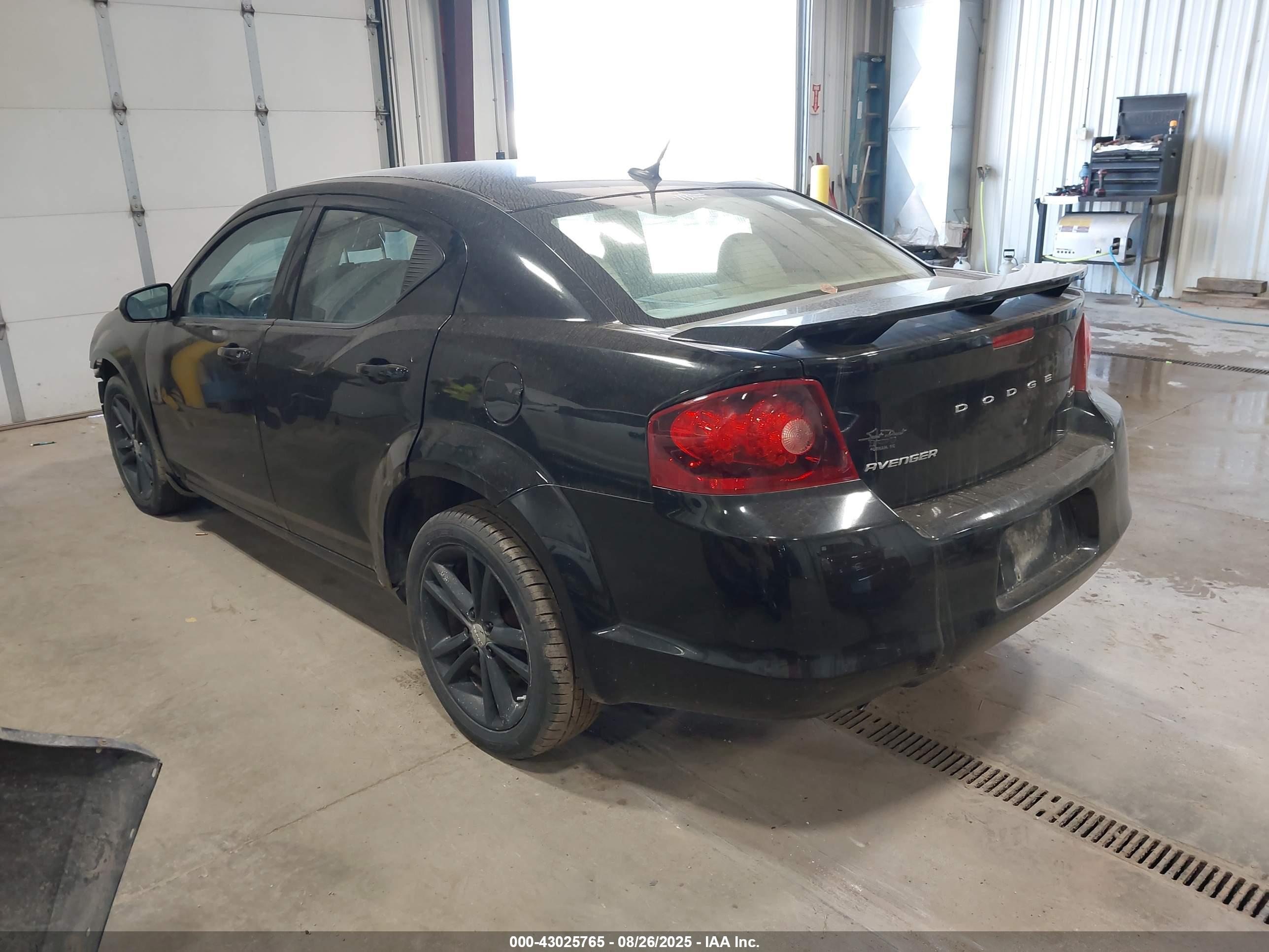 DODGE AVENGER image 3