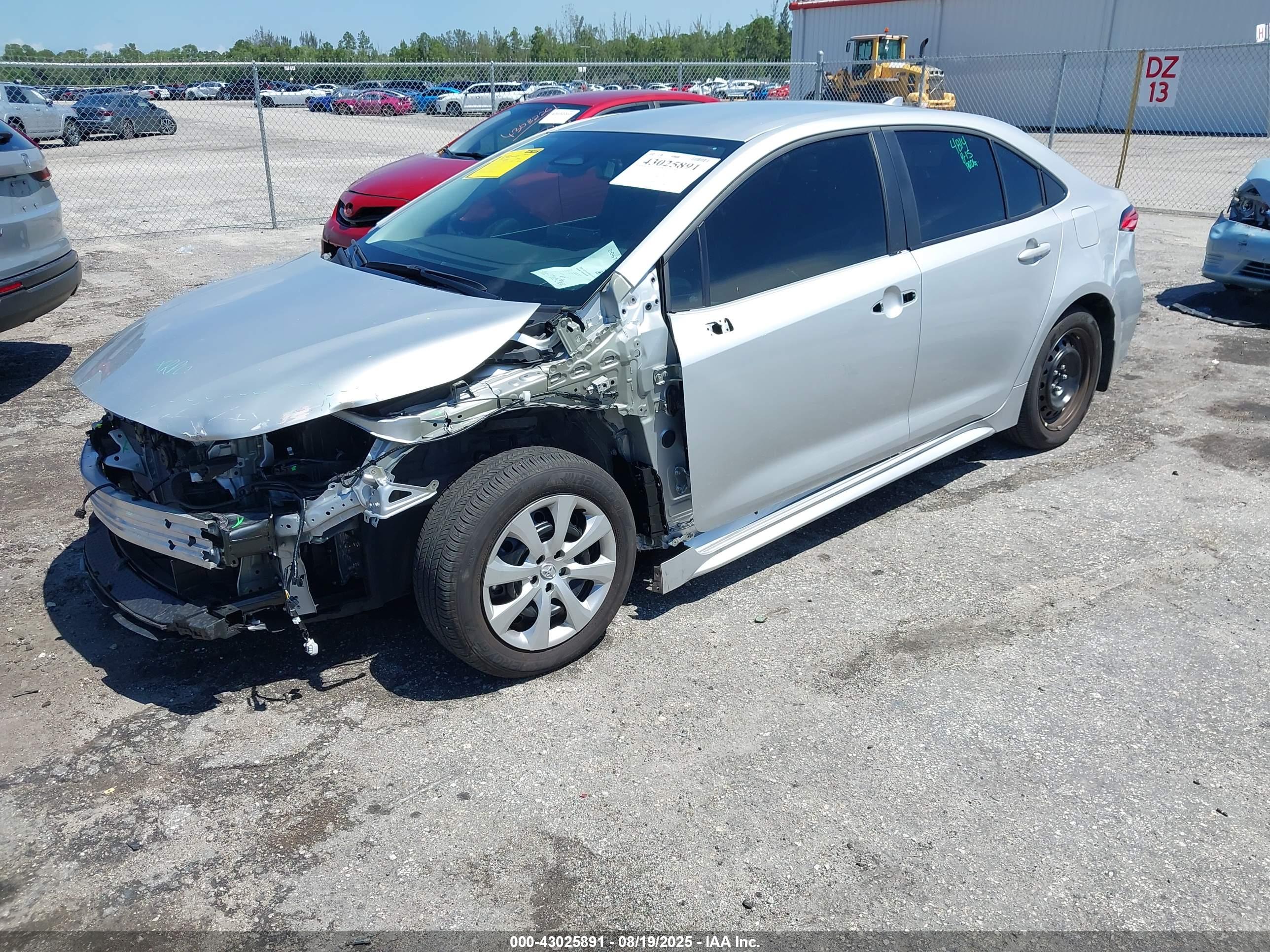 TOYOTA COROLLA image 2
