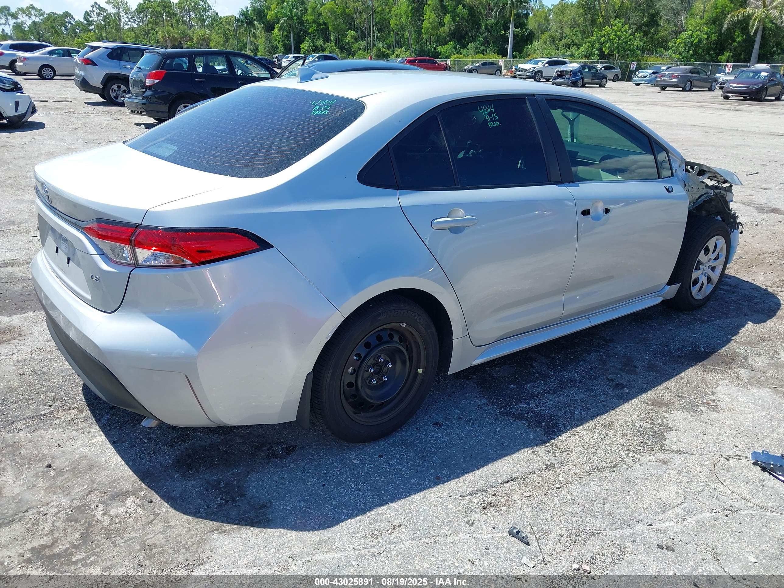 TOYOTA COROLLA image 4