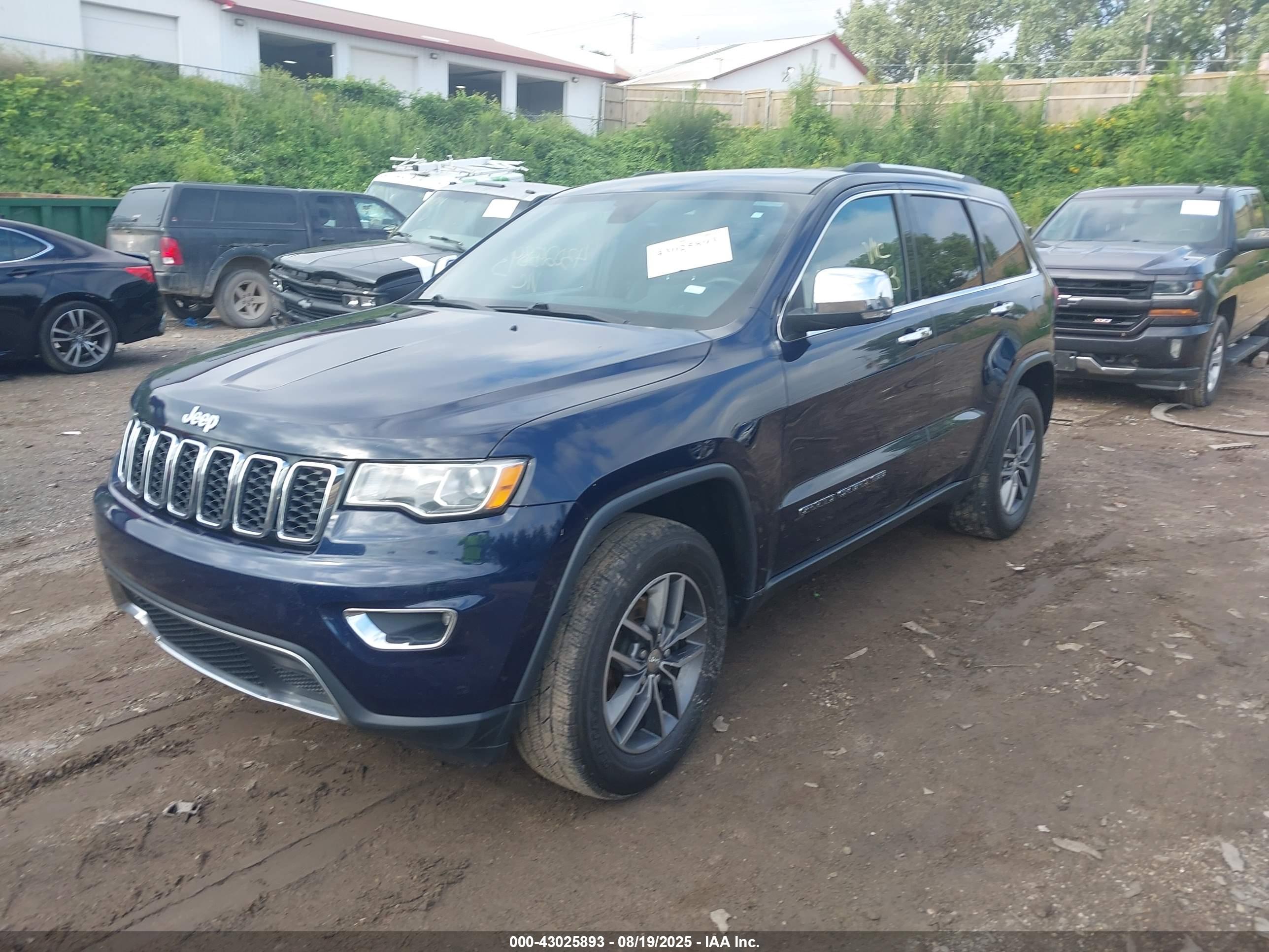 JEEP GRAND image 2